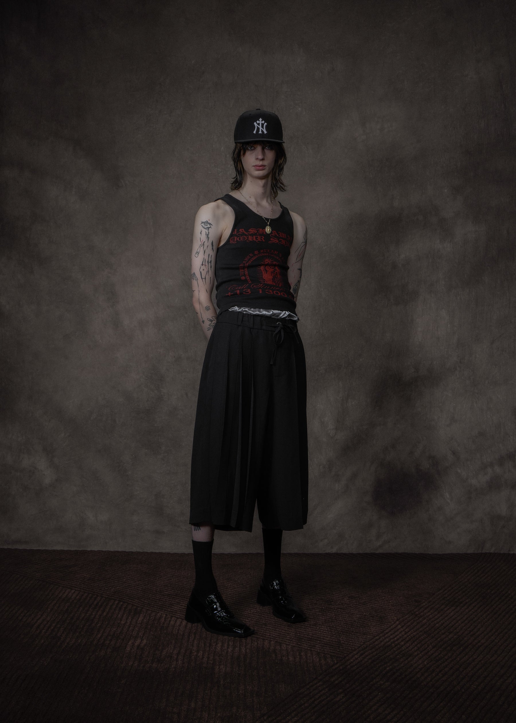 1313 SELAH / PAZ TAILORED PLEATS SHORTS BLACK