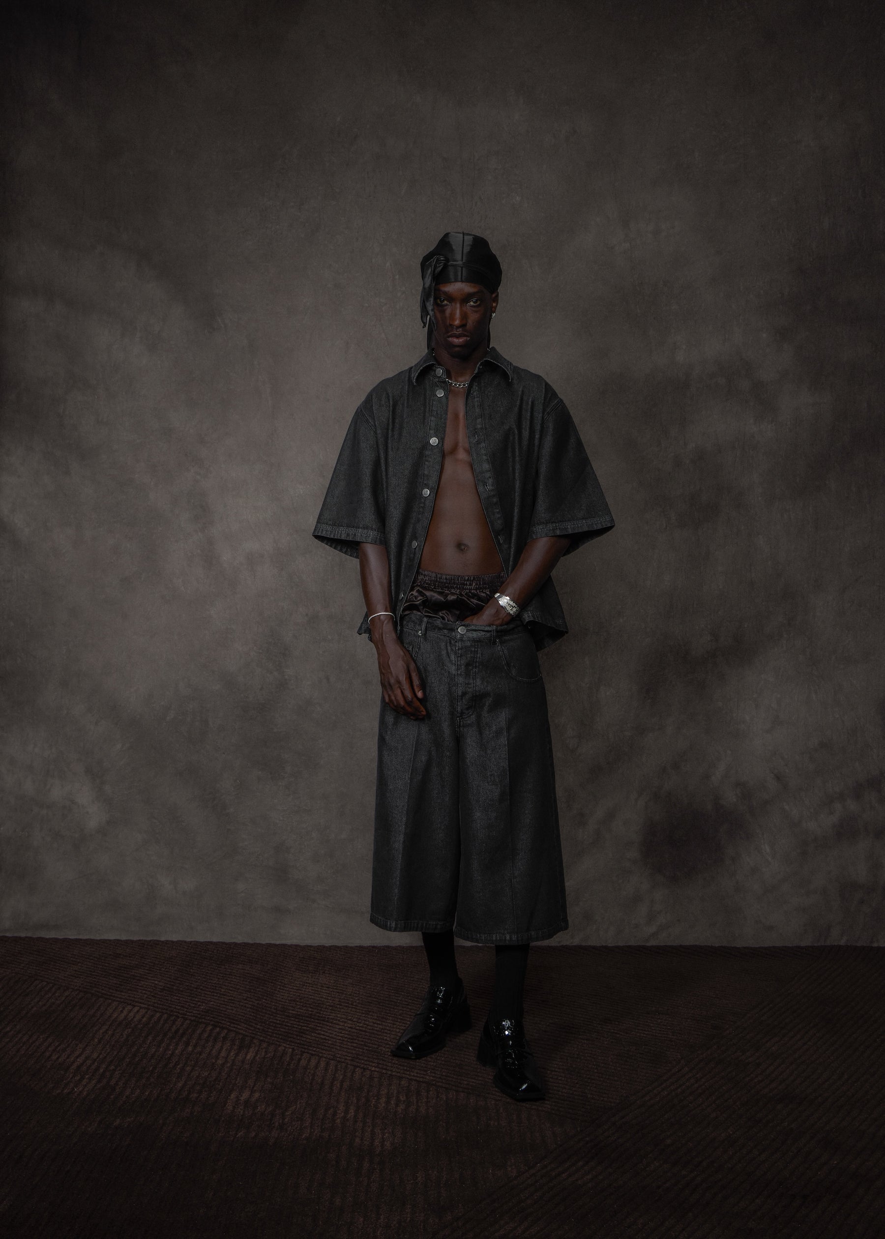 1313 SELAH / ANI DENIM SHIRT SHORTSLEEVED WASHED BLACK