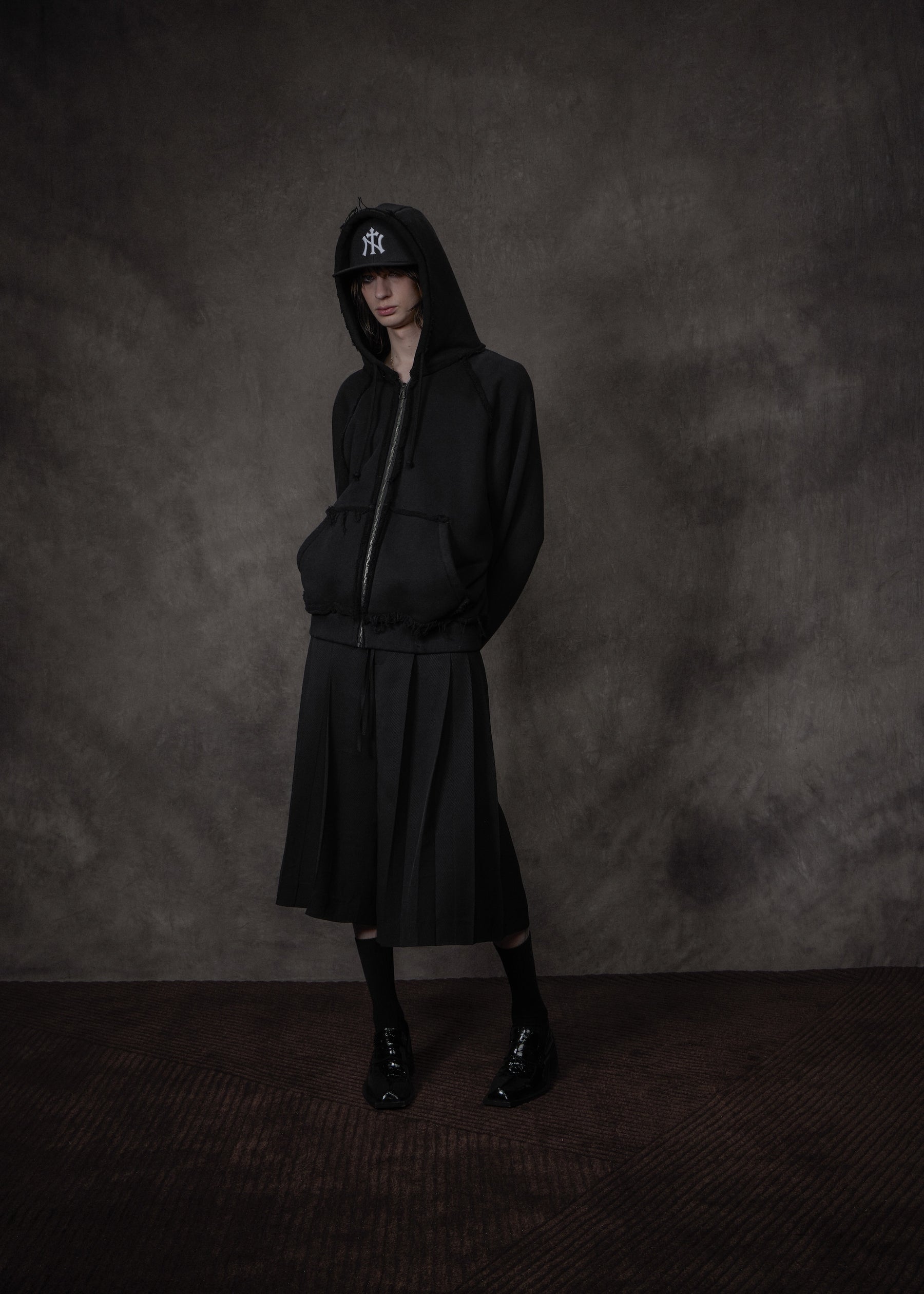 1313 SELAH / PAZ TAILORED PLEATS SHORTS BLACK