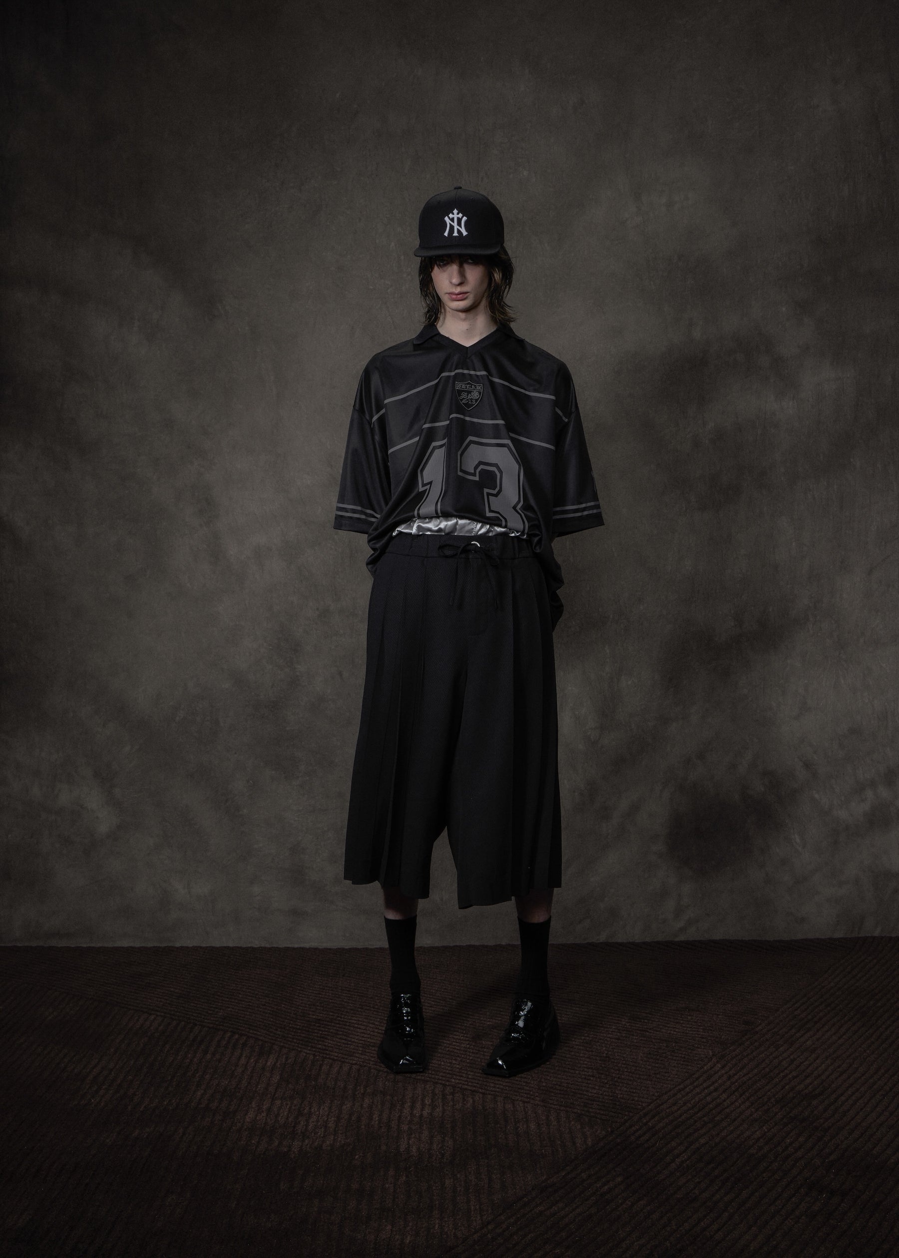 1313 SELAH / PAZ TAILORED PLEATS SHORTS BLACK
