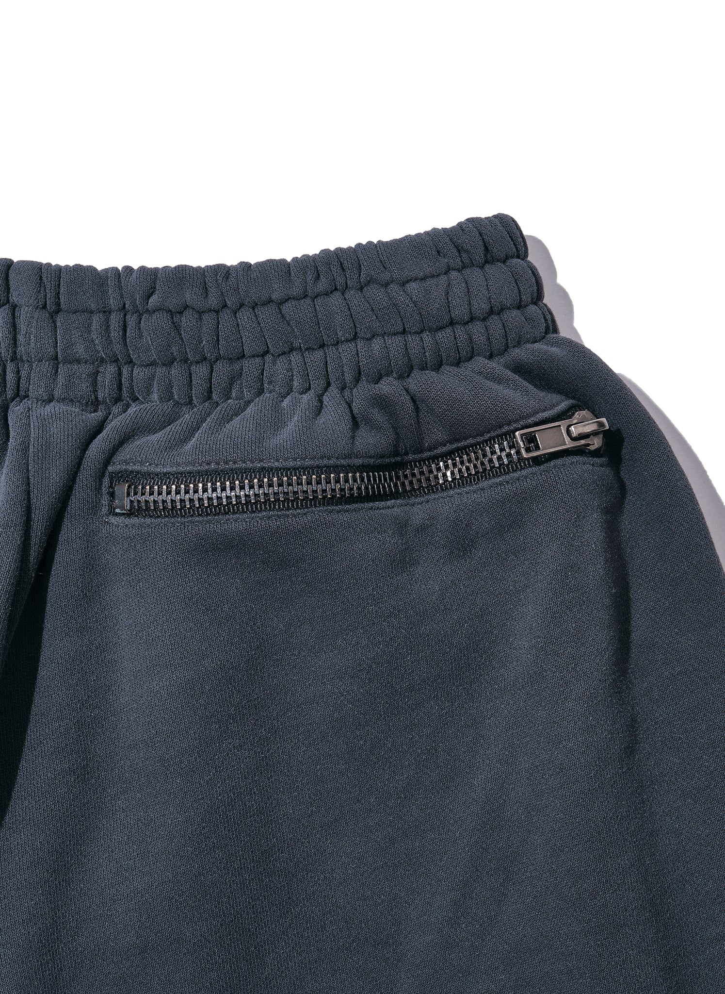 <span style="color: #f50b0b;">Last One</span> WILLY CHAVARRIA / PINTUCK SWEAT PANTS CHEMICAL BLACK