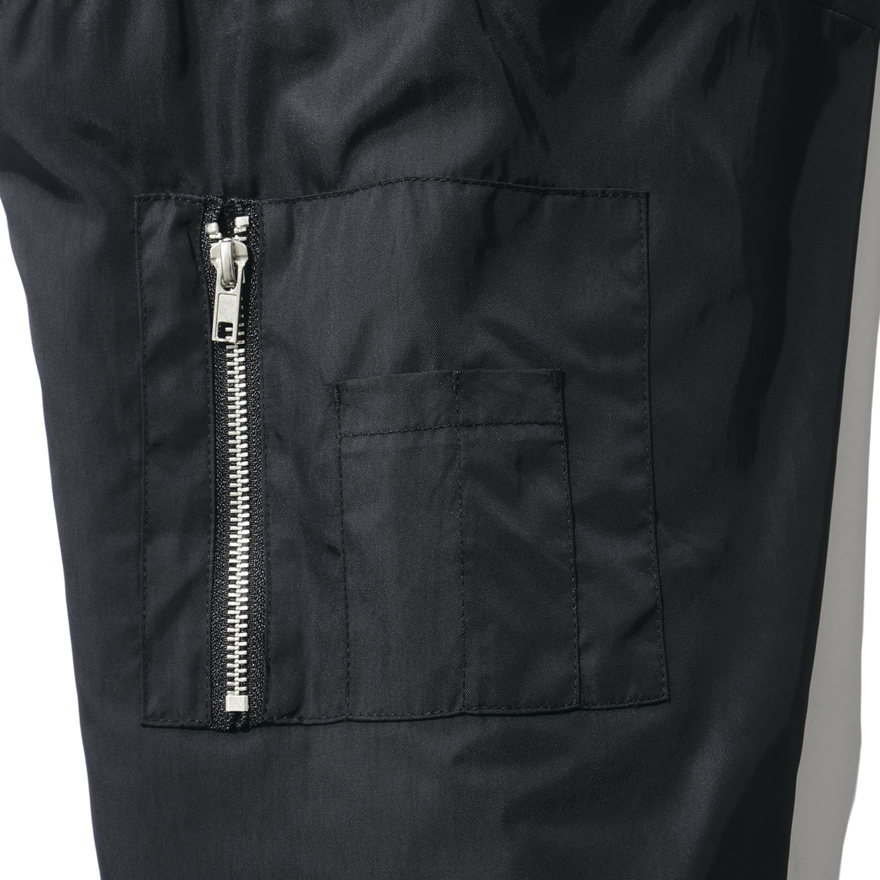 INTODUSK / DOUBLE BOMBER PITCH BLACK