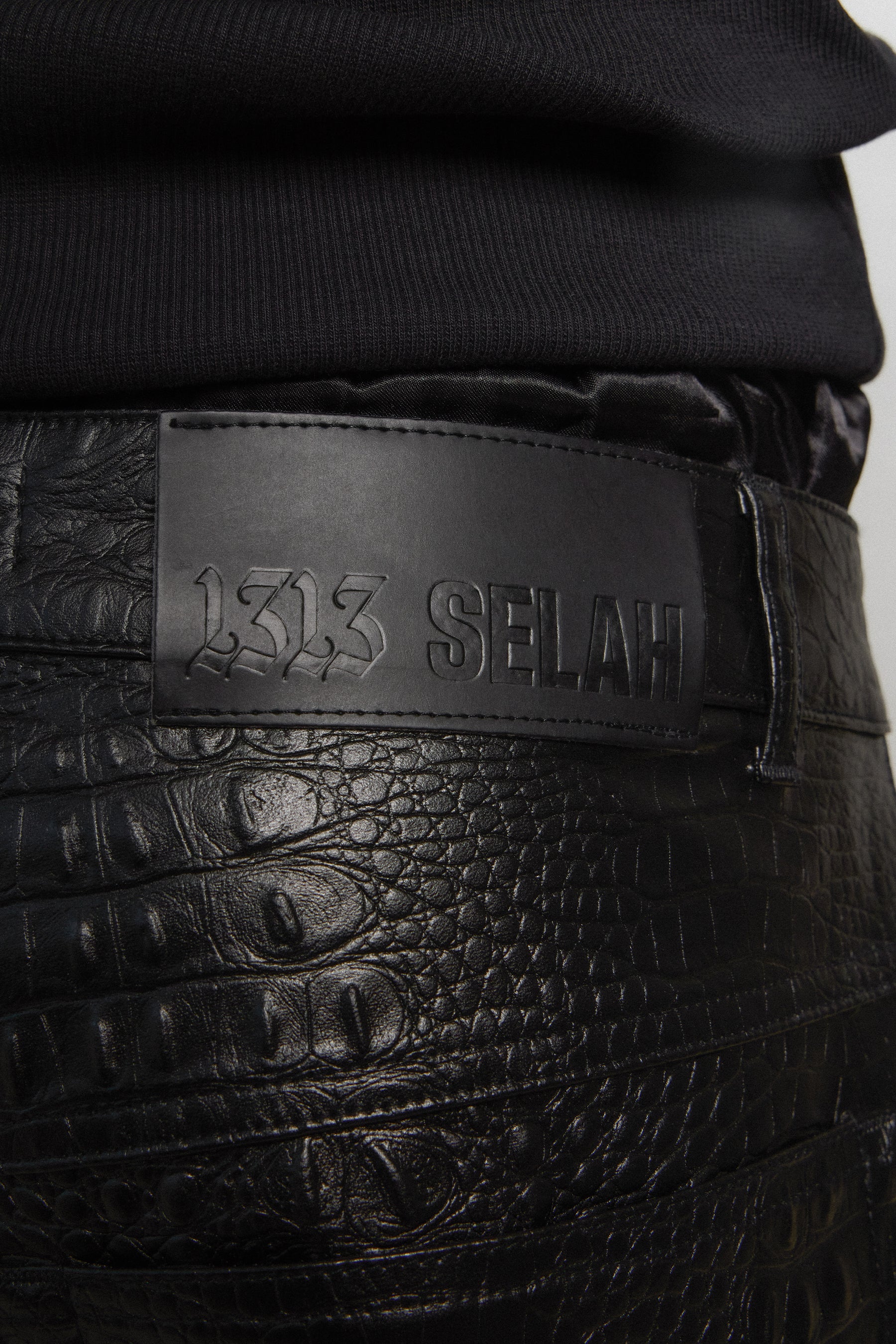 1313 SELAH / LUCA FAUX CROCODILE SHORTS BLACK