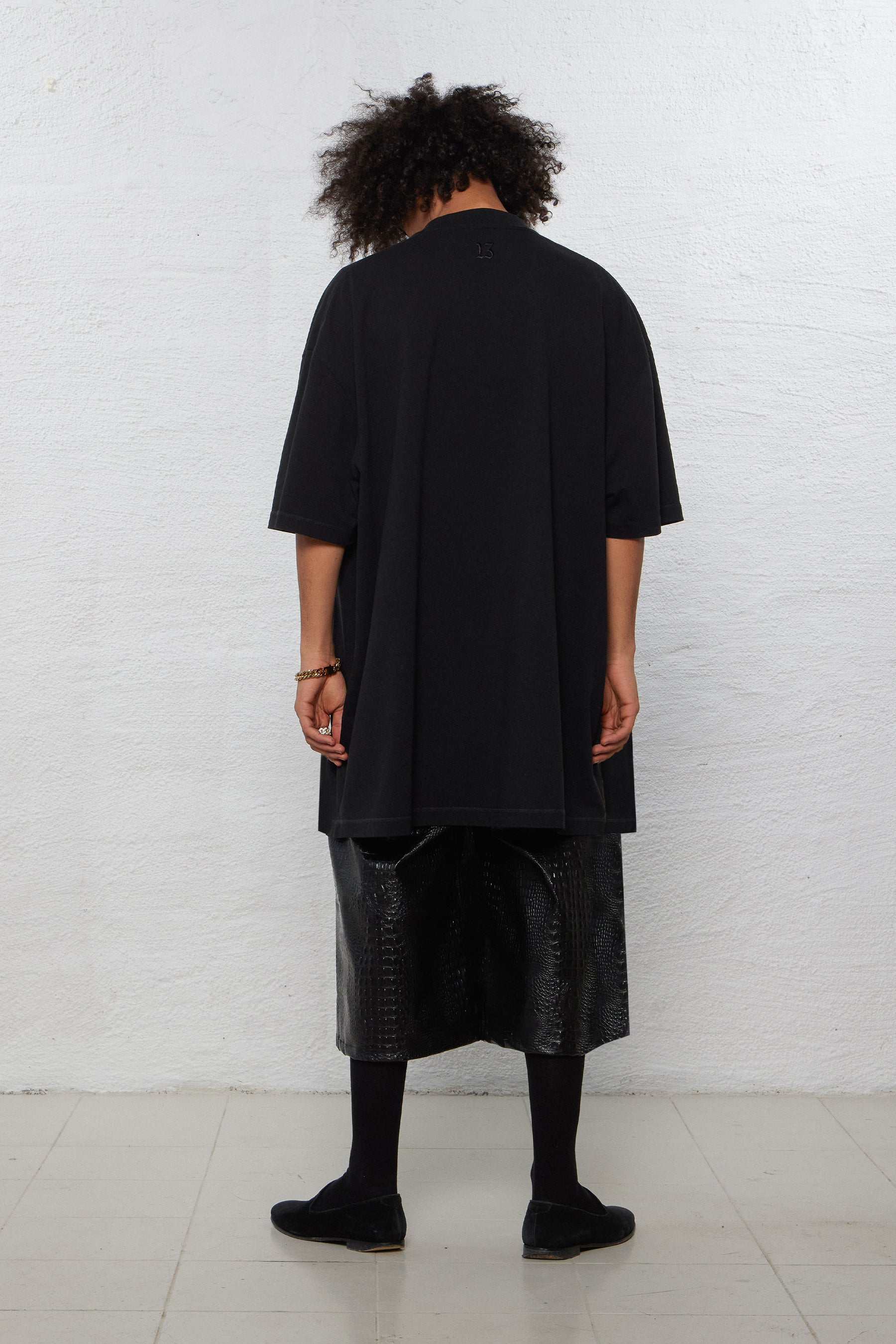1313 SELAH / MASSIVO T BLACK