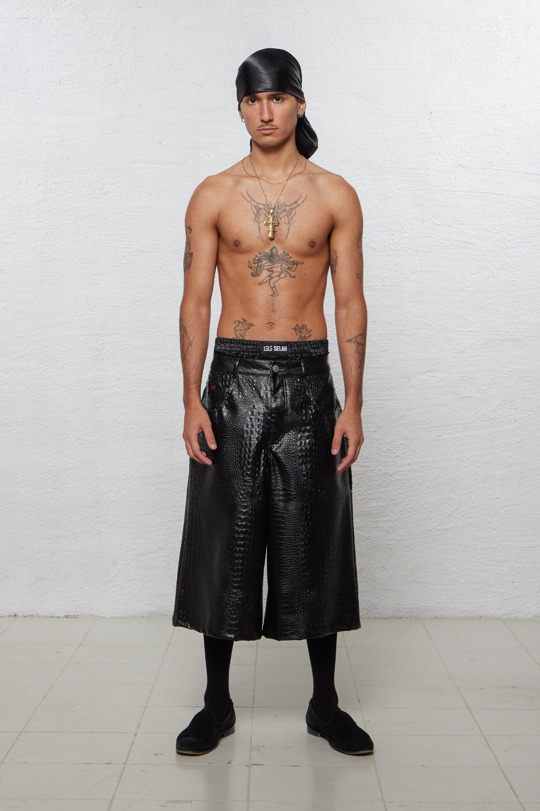 1313 SELAH / LUCA FAUX CROCODILE SHORTS BLACK
