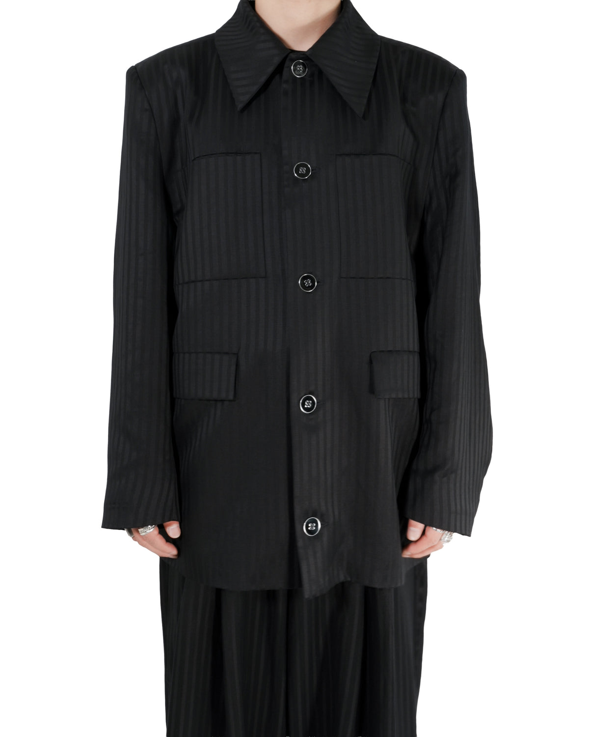 <span style="color: #f50b0b;">Last One</span> 1313 SELAH / DERI TAILORED JACKET BLACK “TONAL PINSTRIPE”
