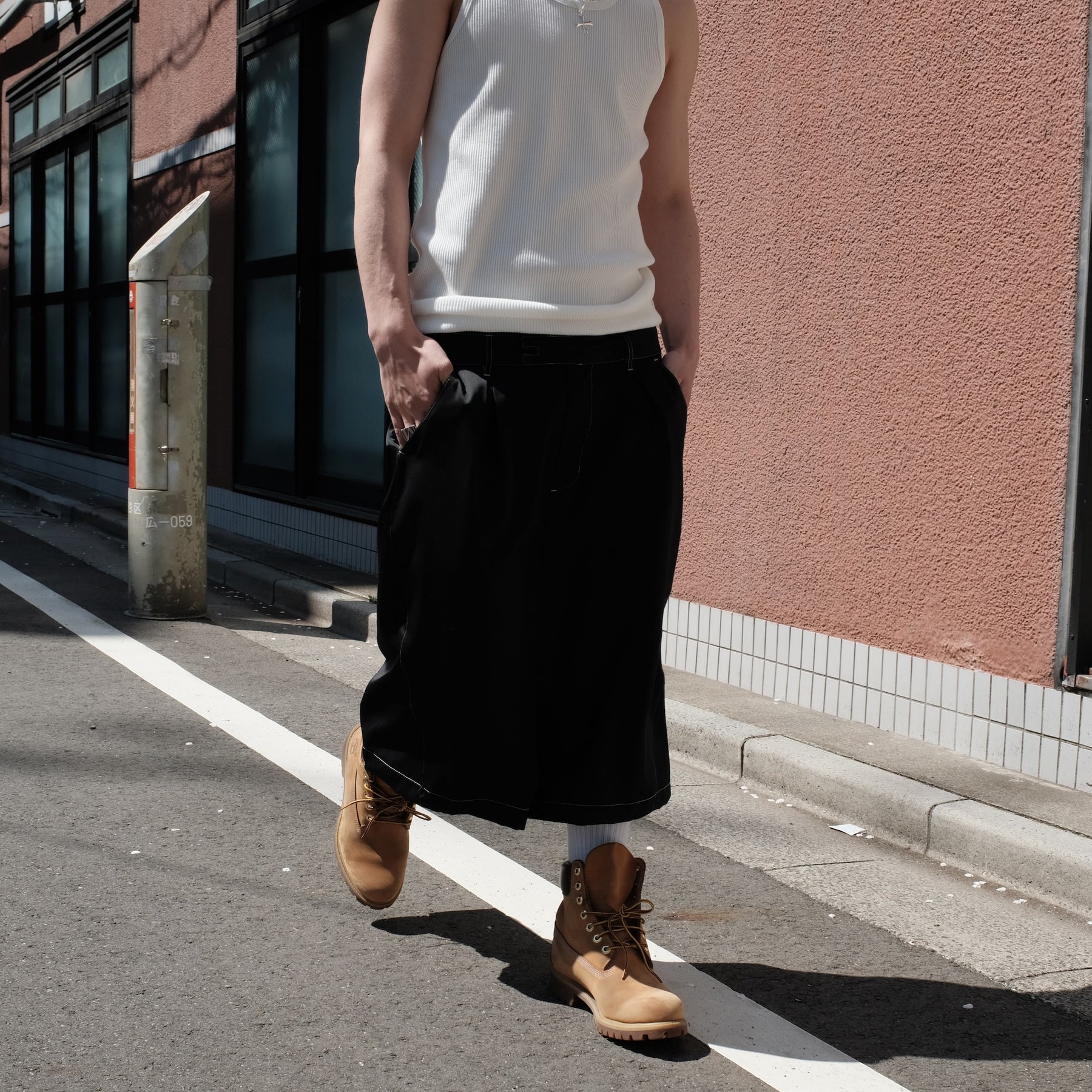 LUXENBURG / CHATEAU SHORT NIGHT BLACK