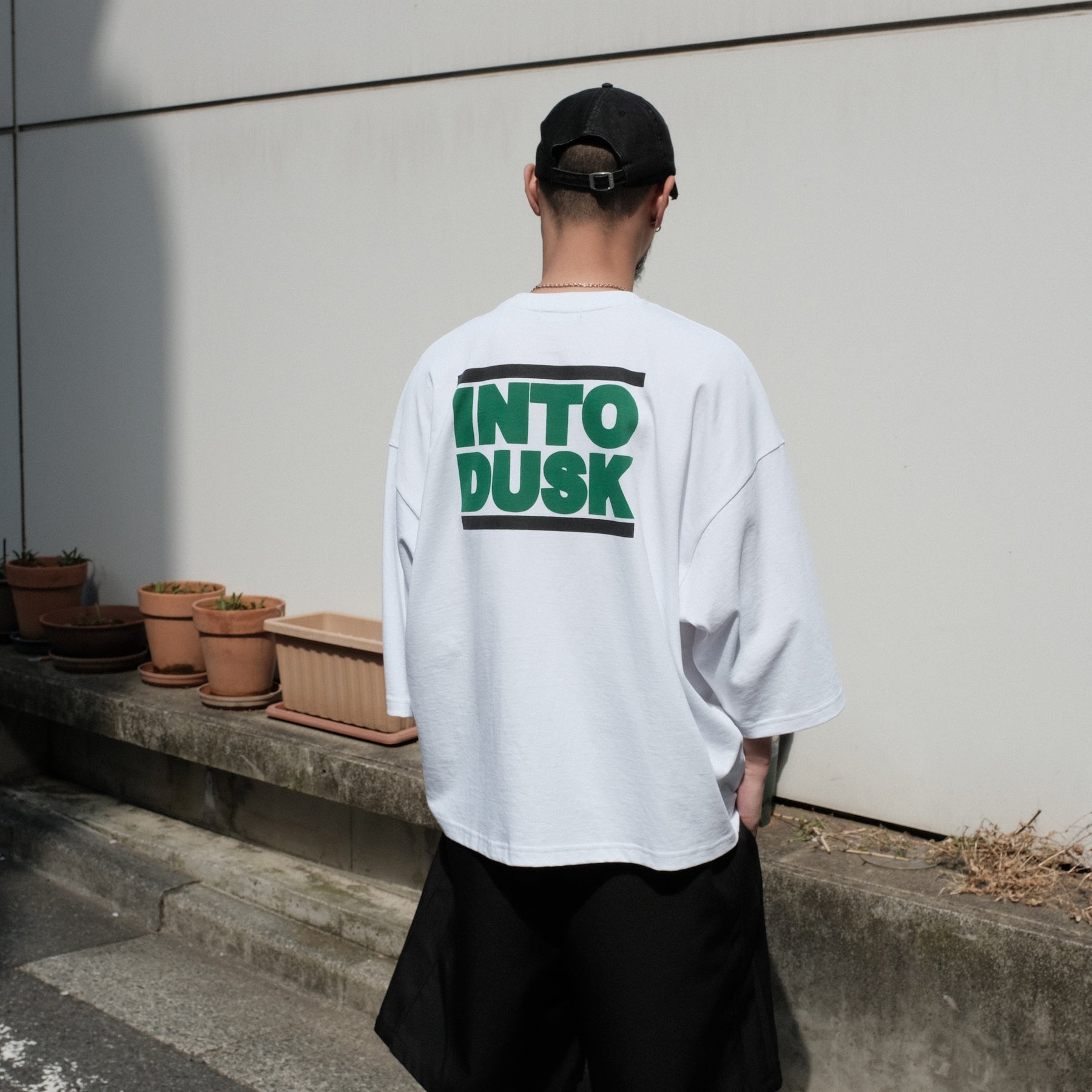 INTODUSK / INTODUSK BOX LOGO T WHITE