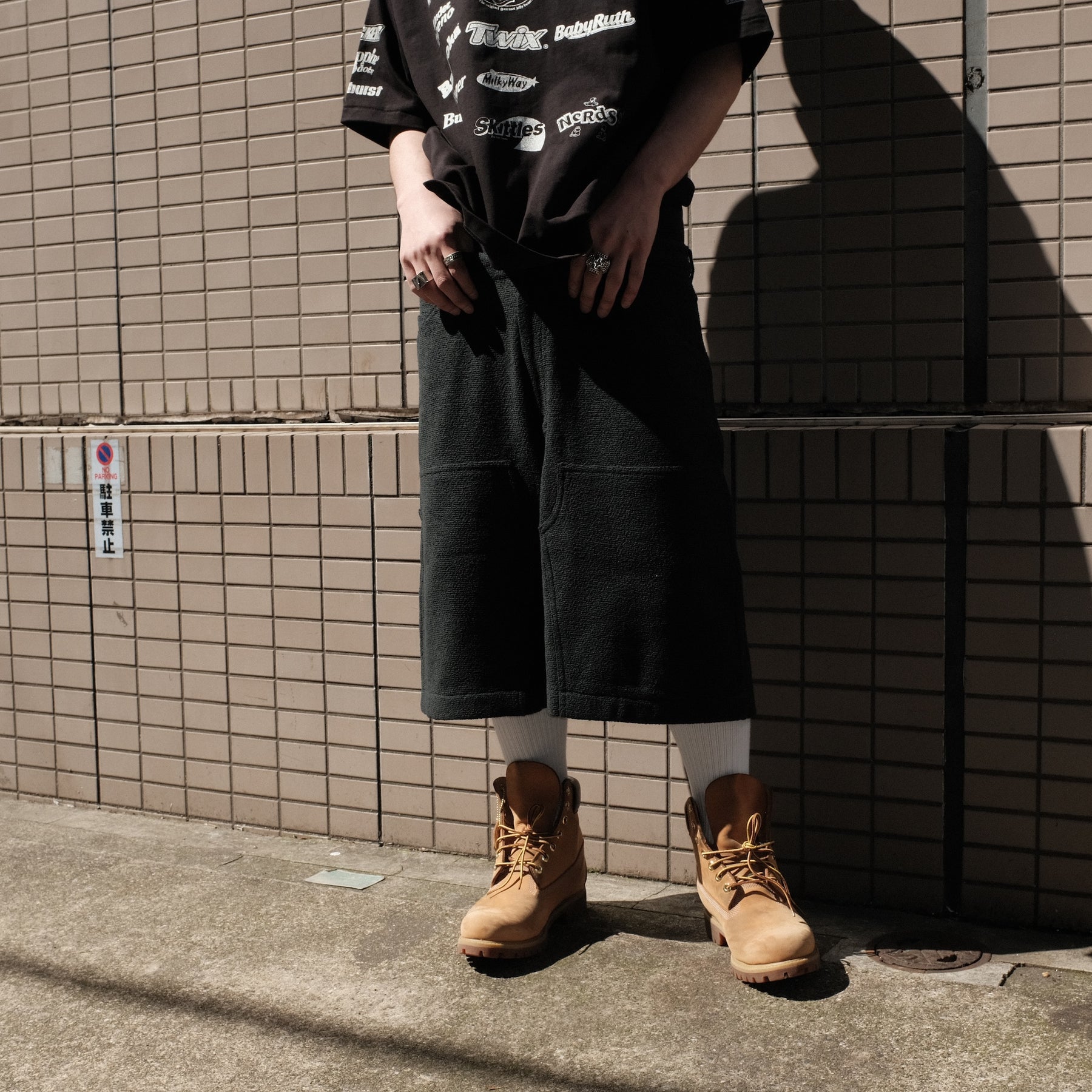 INTODUSK / TWEED EDGE REINFORCED SHORTS BLACK