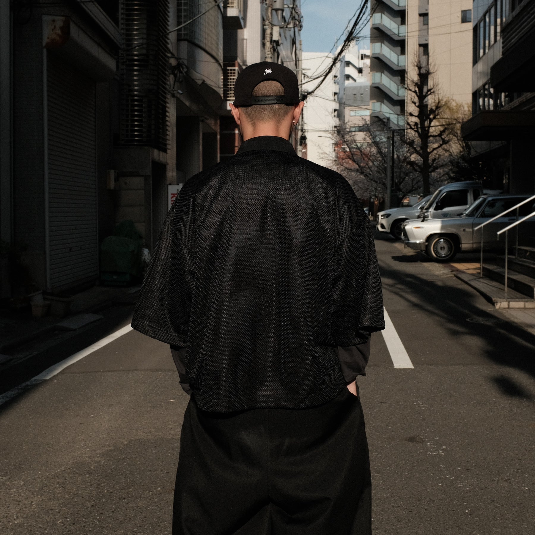 INTODUSK / MESH POLO BLACK