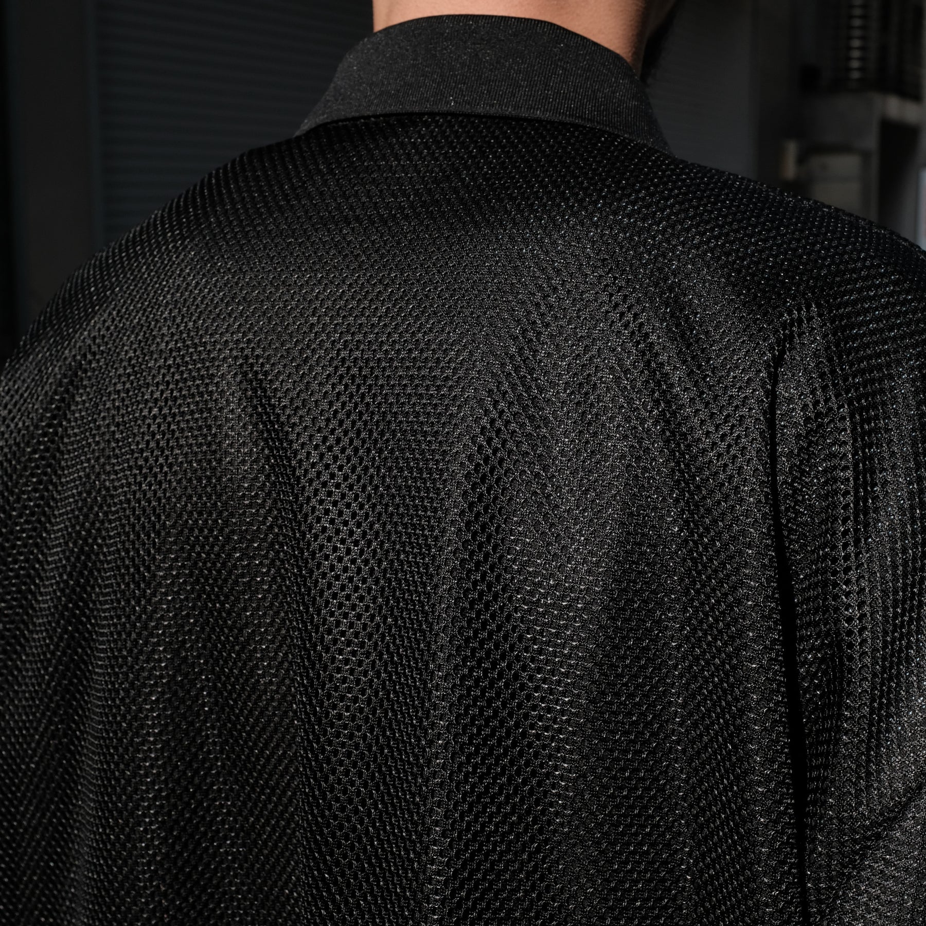 INTODUSK / MESH POLO BLACK