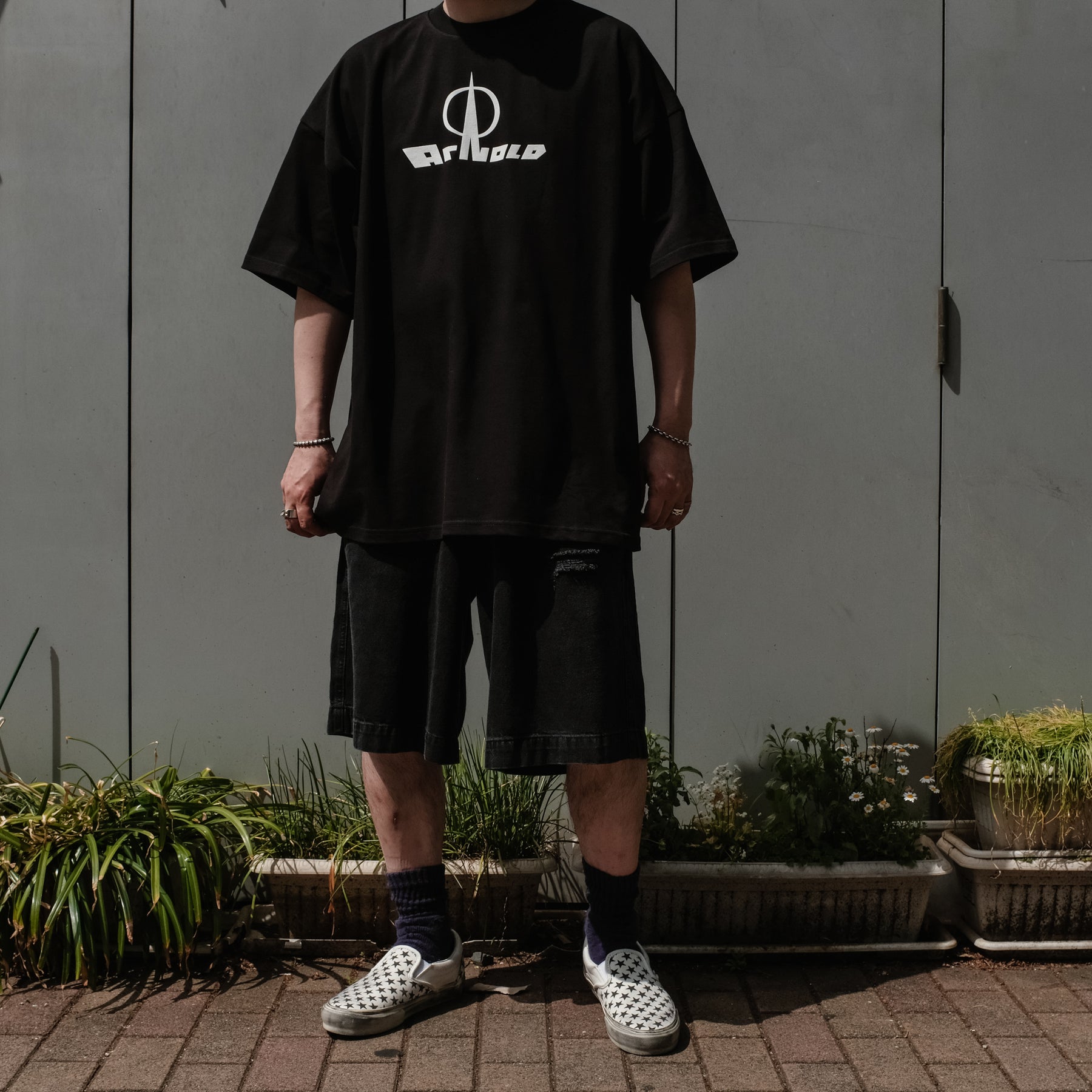 ARNOLD PARK STUDIOS / SHIPPING LOGO SS T BLACK