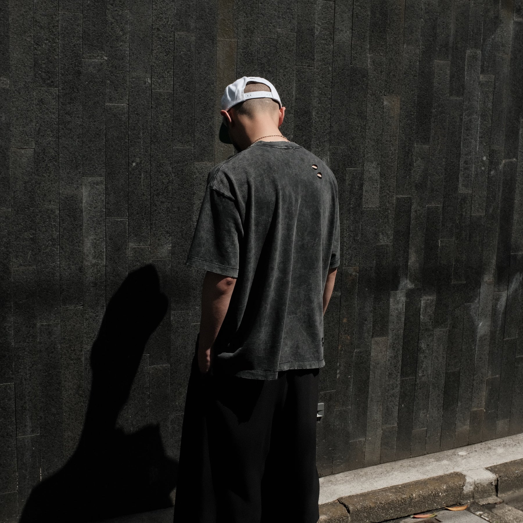 【CCTB Exclusive】INTODUSK / SCARY LOGO SS T WASHED BLACK