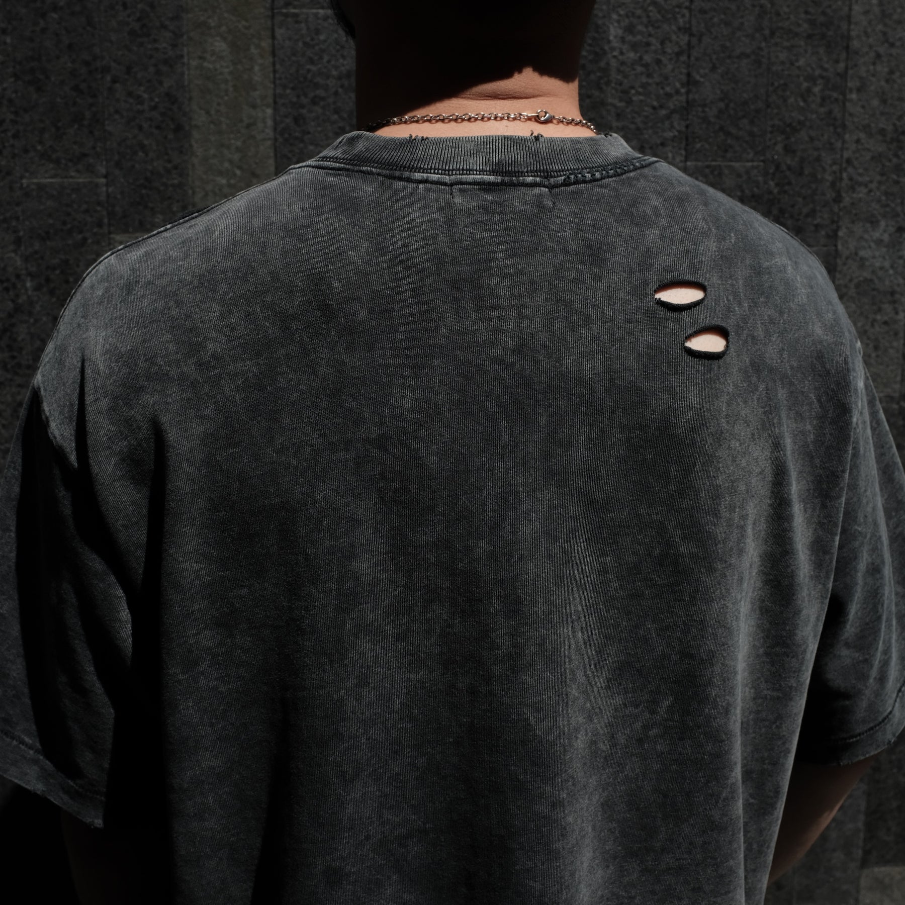 【CCTB Exclusive】INTODUSK / SCARY LOGO SS T WASHED BLACK