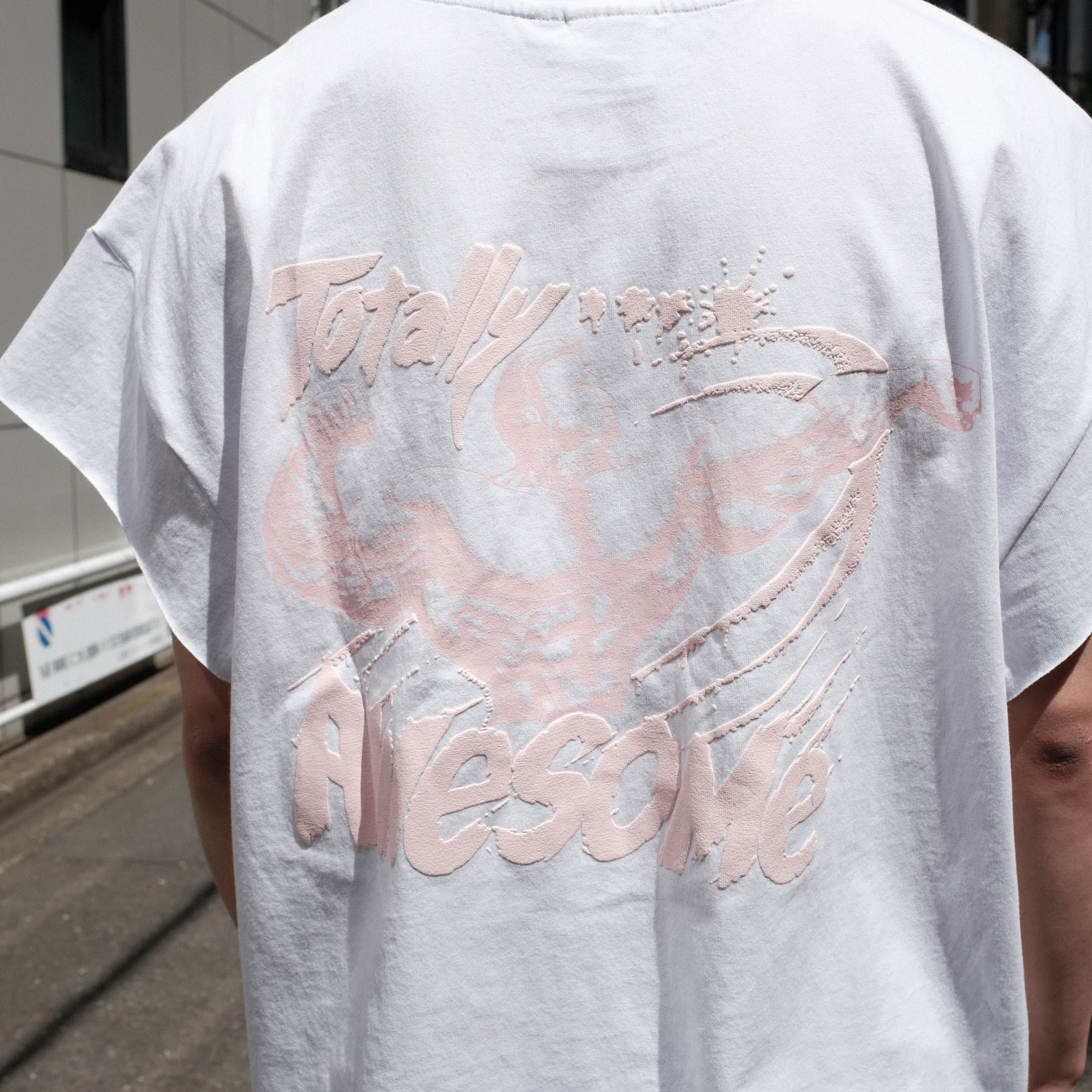 Y,IWO / “Totally Awesome” Cap Sleeve WHITE