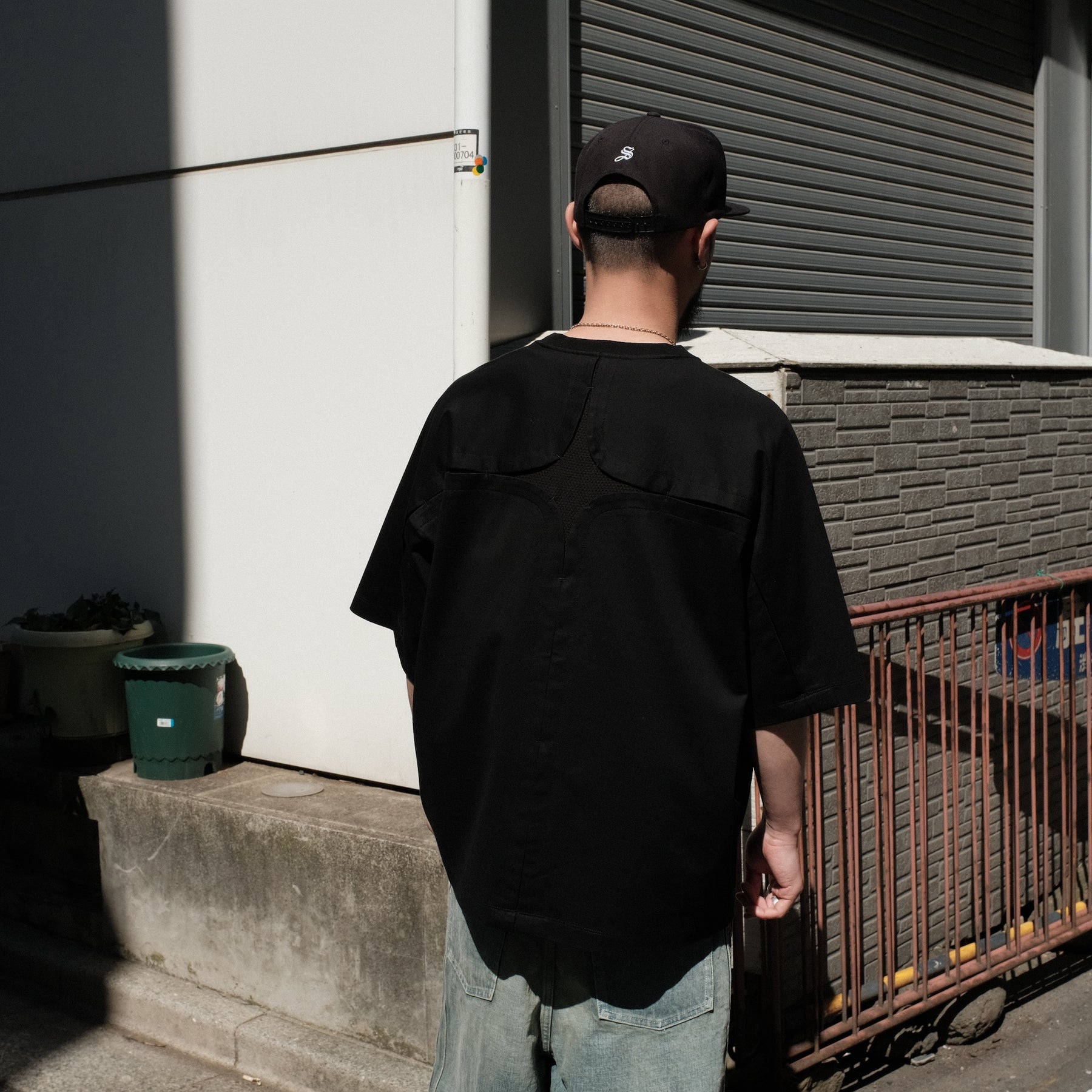 ROTOL / CROSS MESH TEE BLACK