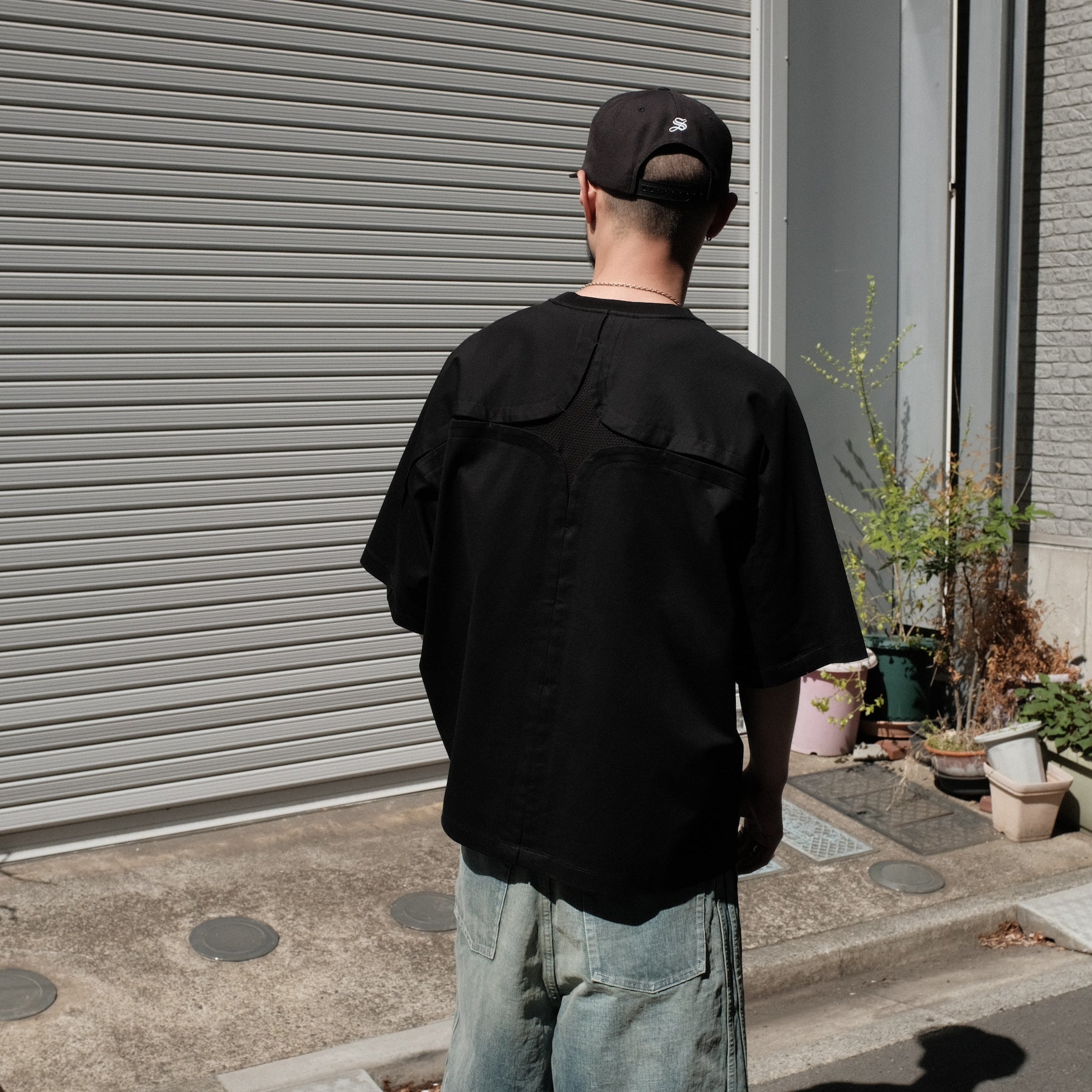 ROTOL / CROSS MESH TEE BLACK