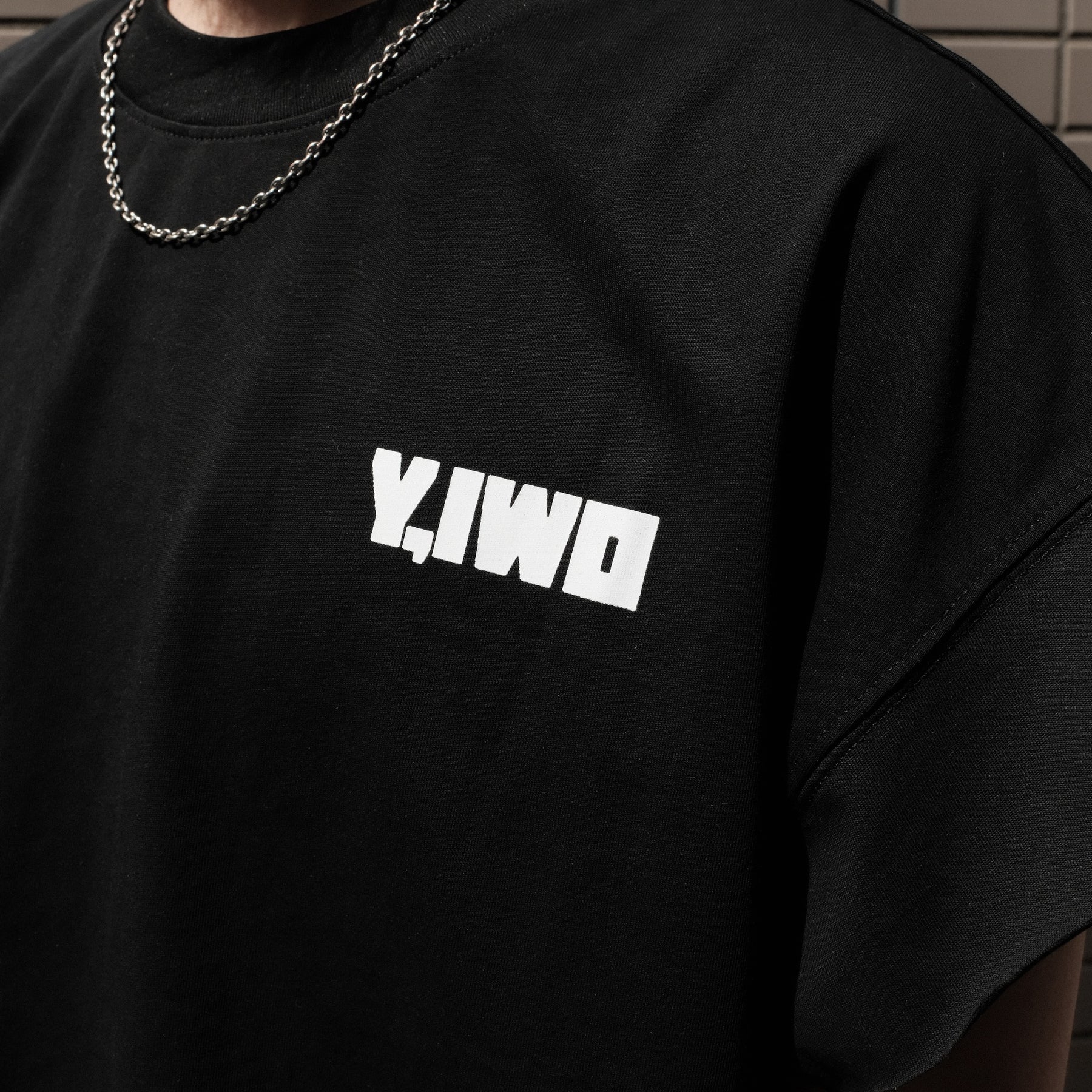 Y,IWO / Hardwear Cropped Cap Sleeve Tee BLACK