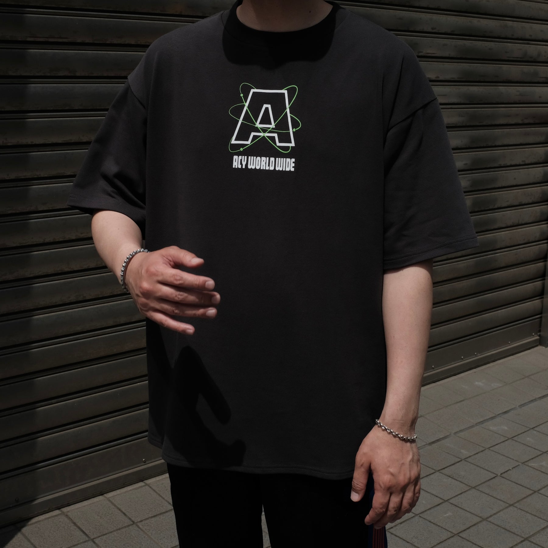 <span style="color: #f50b0b;">Last One</span> Acy / WORLD WIDE TEE L.BLACK