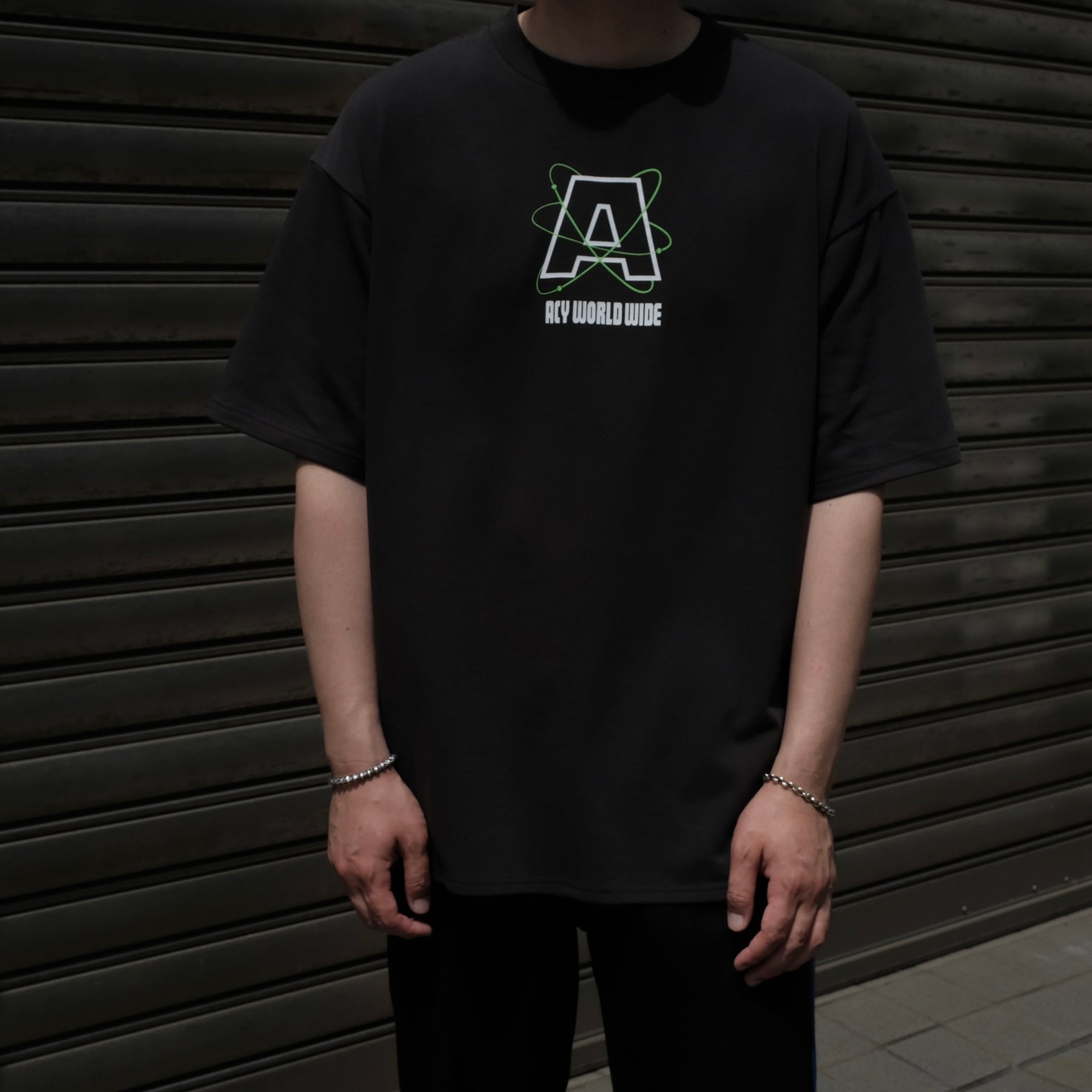 <span style="color: #f50b0b;">Last One</span> Acy / WORLD WIDE TEE L.BLACK