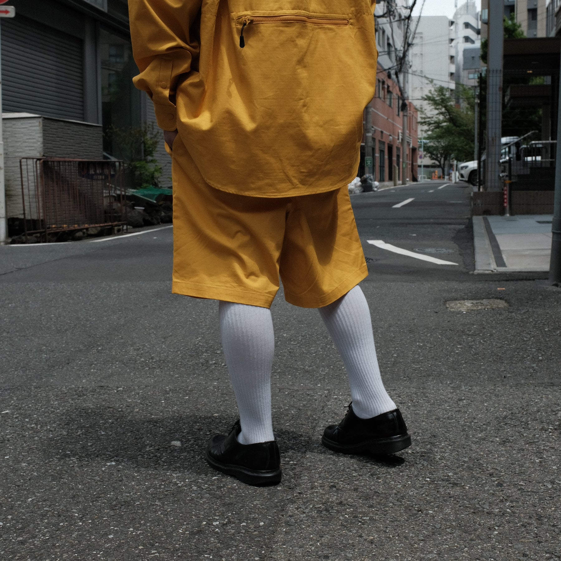 <span style="color: #f50b0b;">Last One</span> Acy / NEW BASIC SHORTS YELLOW