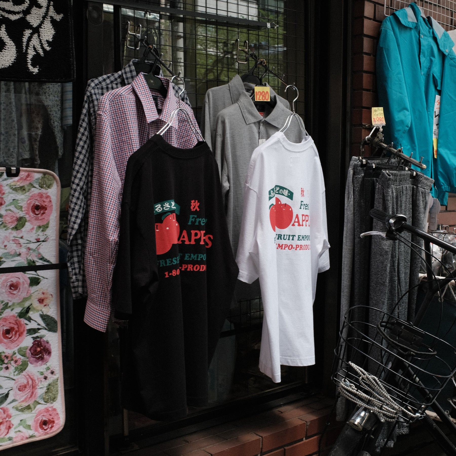 【CCTB Exclusive】 EMPORIUM / FRESH PRODUCE T BLACK