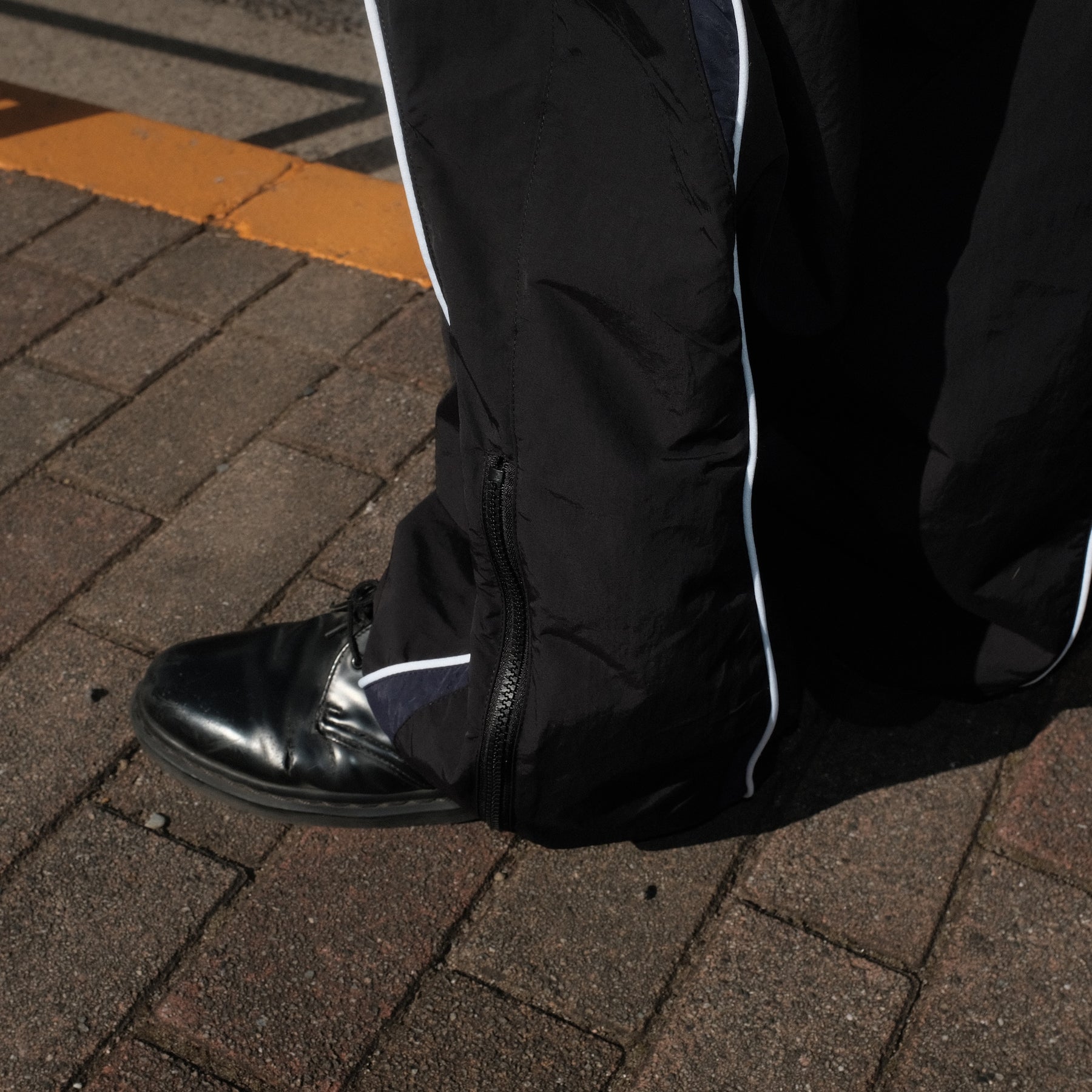 INTODUSK / PIT CREW OVER PANTS BLACK MIDNIGHT NAVY