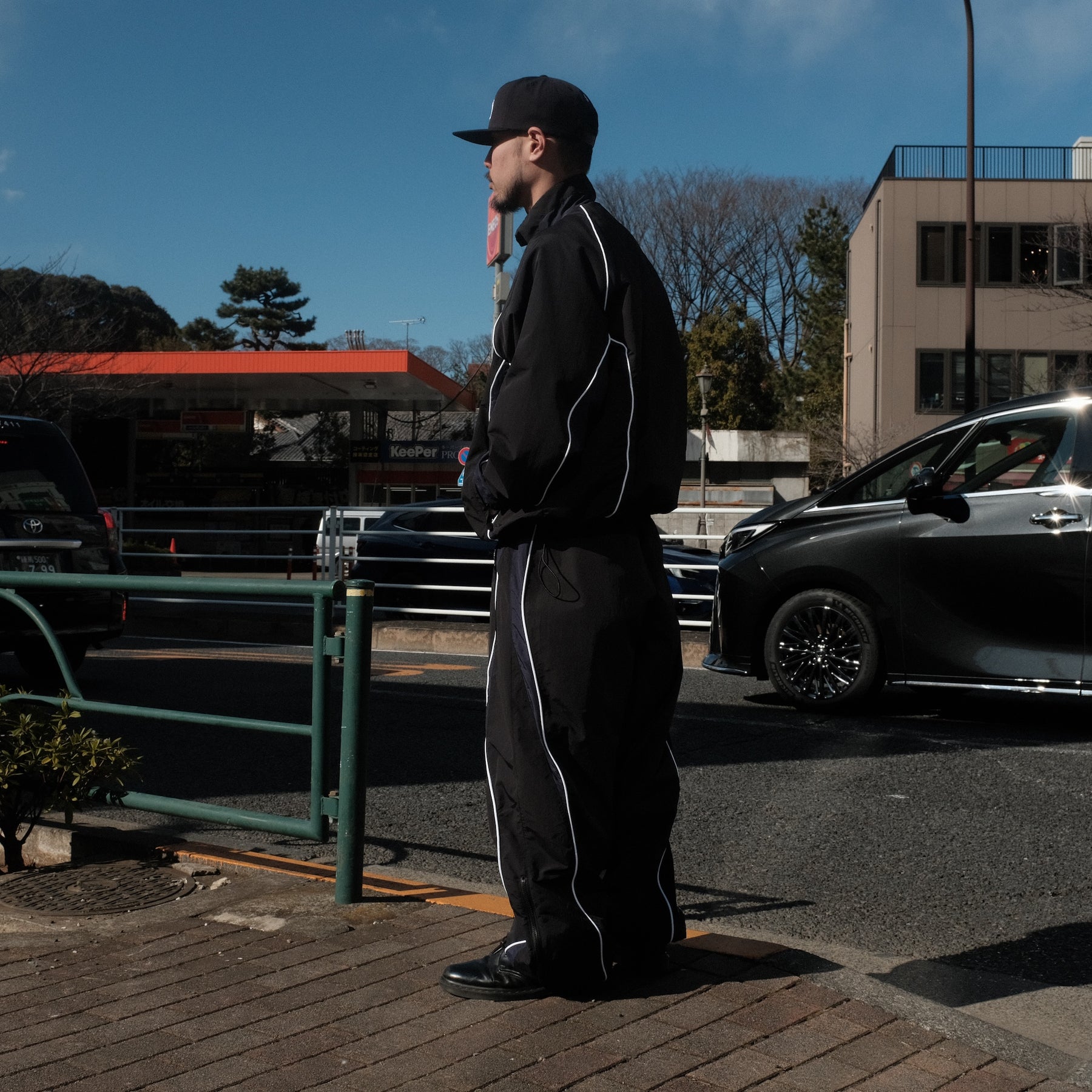 INTODUSK / PIT CREW OVER PANTS BLACK MIDNIGHT NAVY