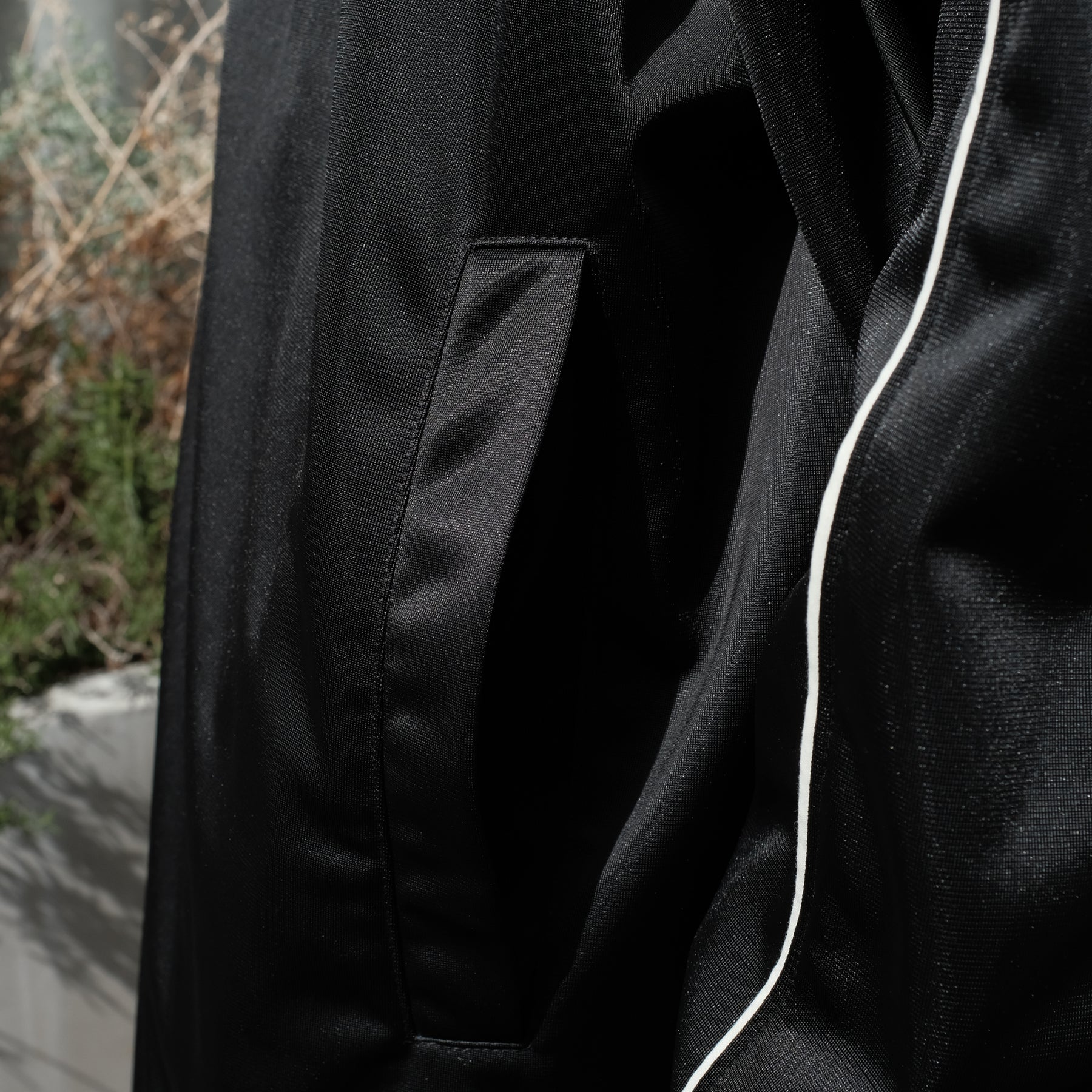 WILLY CHAVARRIA / MONSTER PUFFER TRACK JACKET BLACK