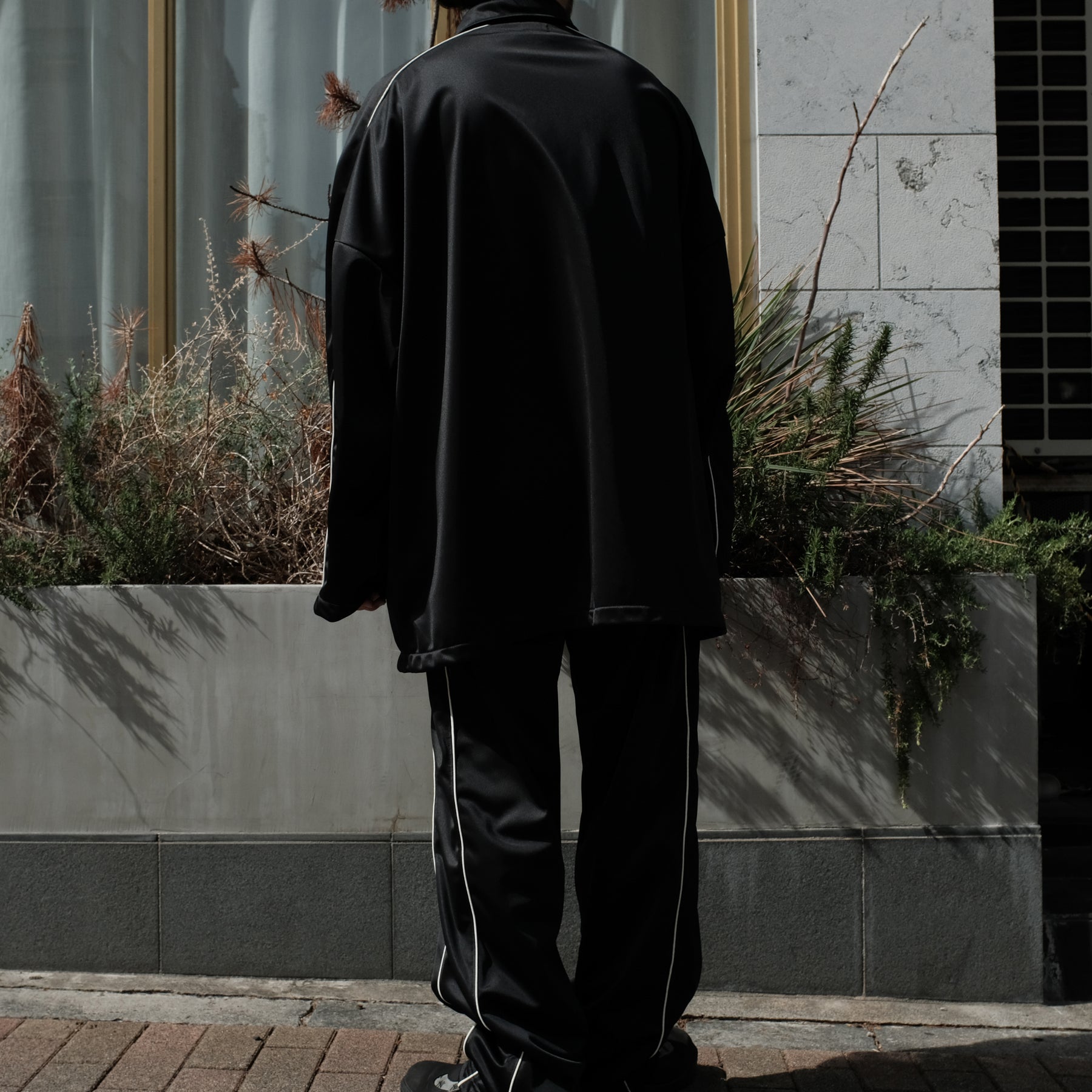 WILLY CHAVARRIA / MONSTER PUFFER TRACK JACKET BLACK
