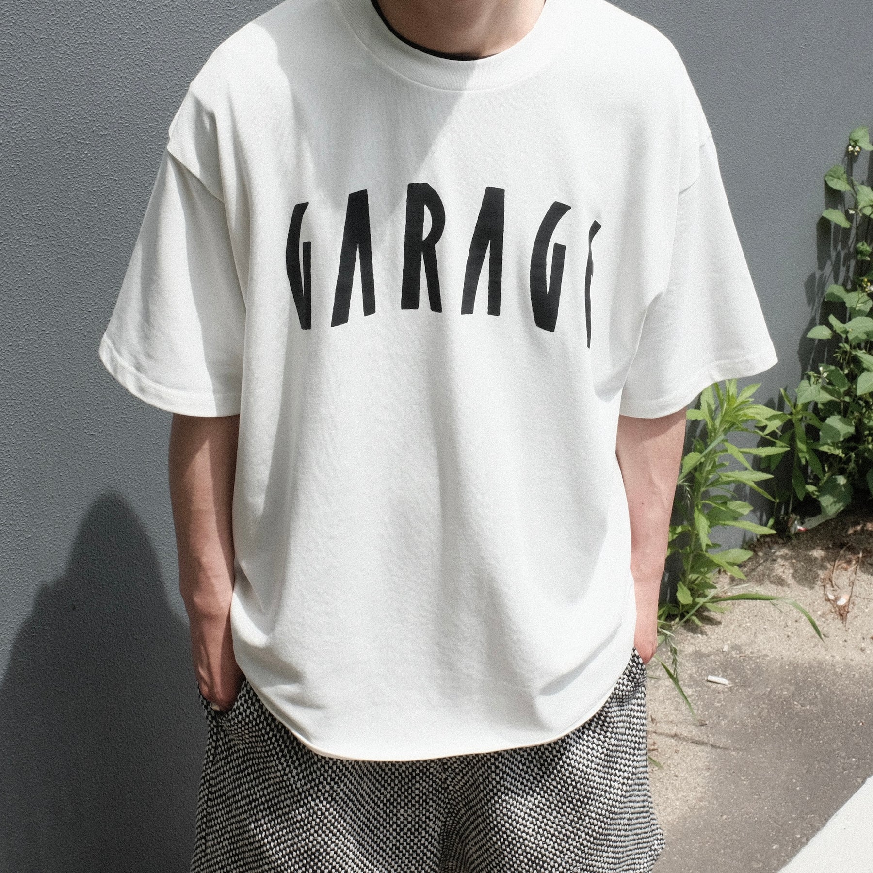 <span style="color: #f50b0b;">Last One</span> Acy / GARAGE TEE WHITE