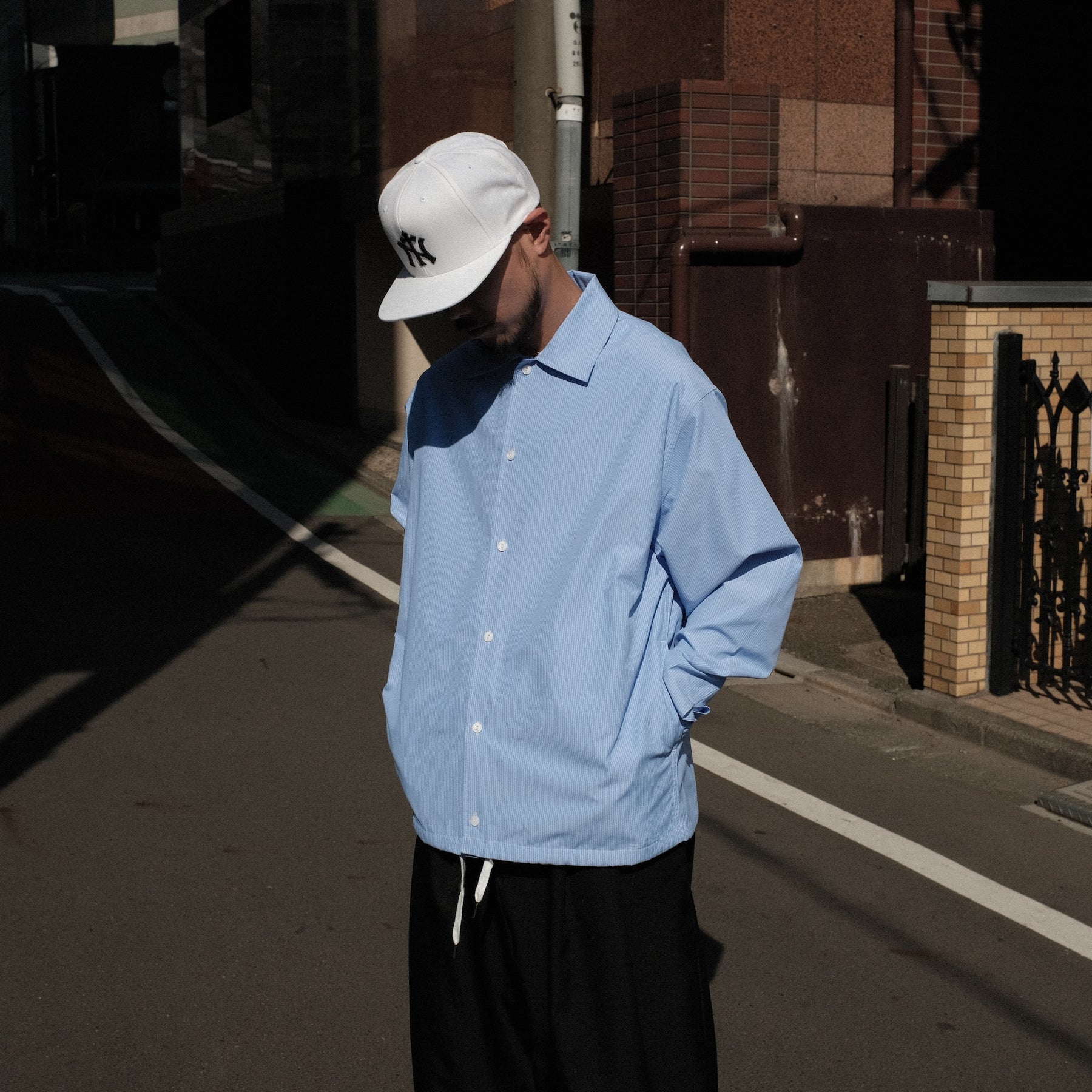 <span style="color: #f50b0b;">Last One</span> INTODUSK / STRIPE COACH JACKET BLUE STRIPE