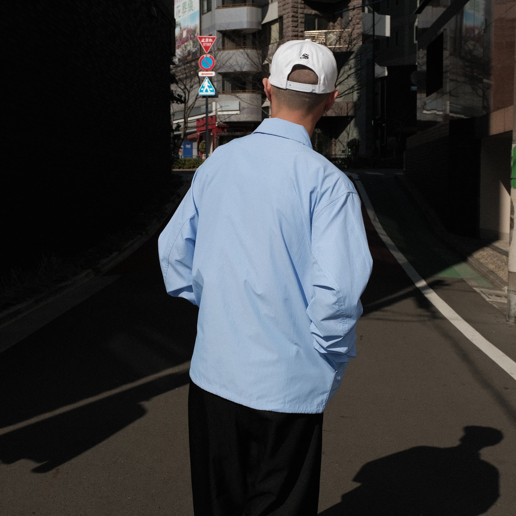 <span style="color: #f50b0b;">Last One</span> INTODUSK / STRIPE COACH JACKET BLUE STRIPE