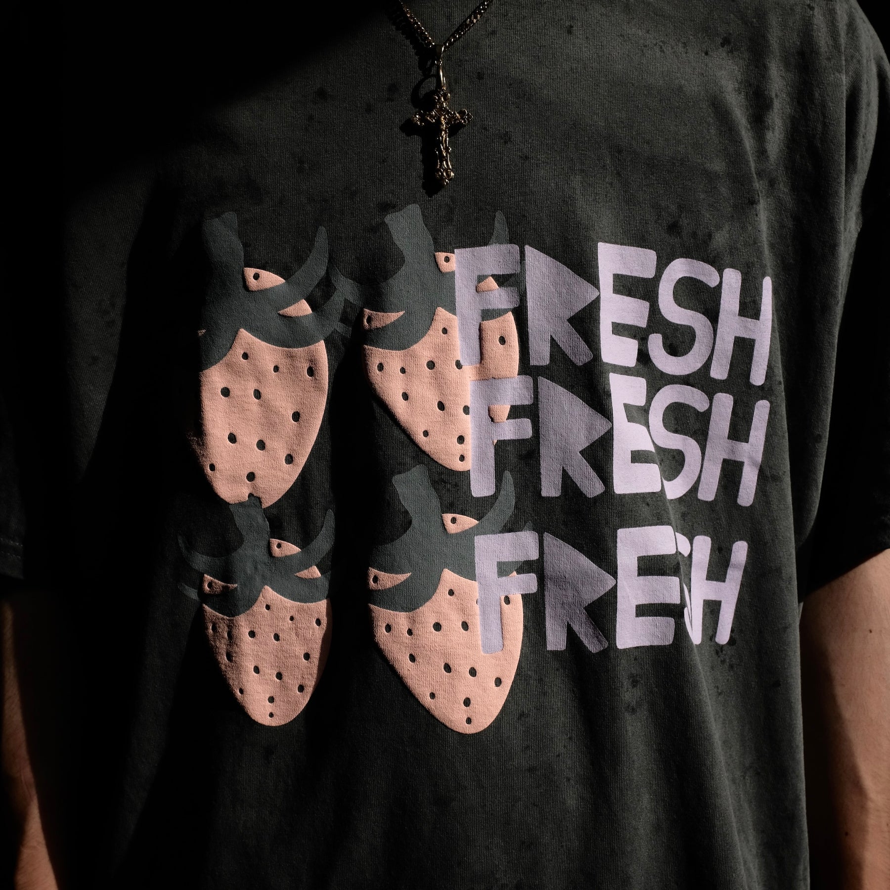 <span style="color: #ff2a00;">Last One</span> WESTFALL / FRESH MULTI BERRY T-SHIRT SS CHARCOAL