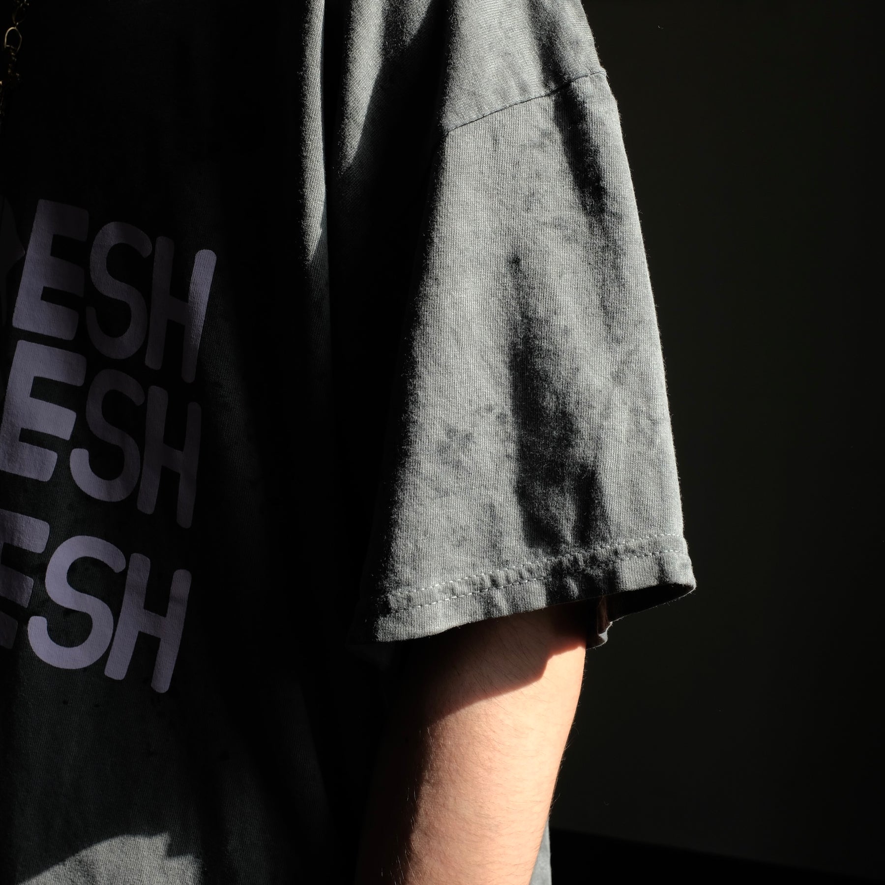 <span style="color: #ff2a00;">Last One</span> WESTFALL / FRESH MULTI BERRY T-SHIRT SS CHARCOAL