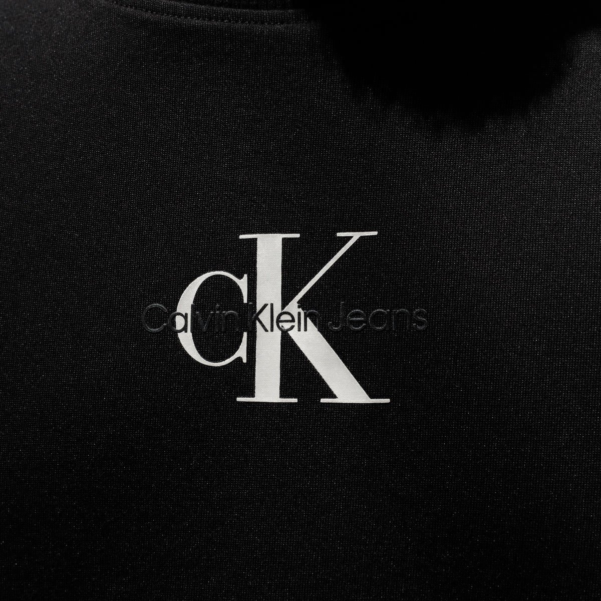 <span style="color: #f50b0b;">Last One</span> Calvin Klein Jeans / COOLING HWK TOP BLACK