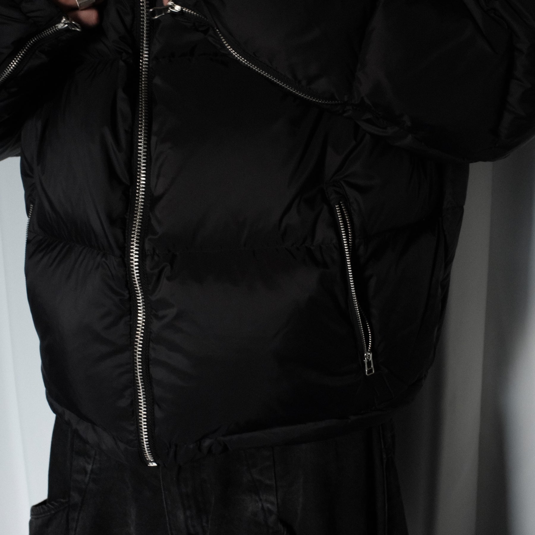 INTODUSK / DOWN JACKET BLACK