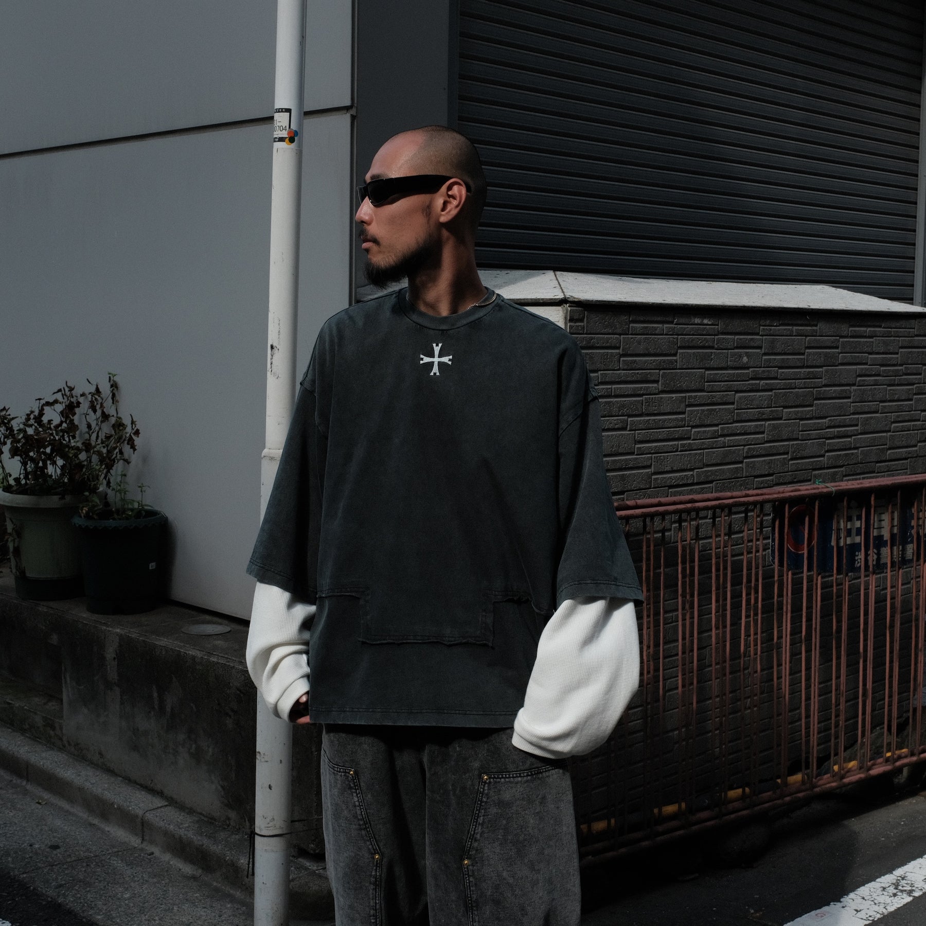LUXENBURG / LS CASTLE TEE - LAYERED WAFFLE AGED BLACK