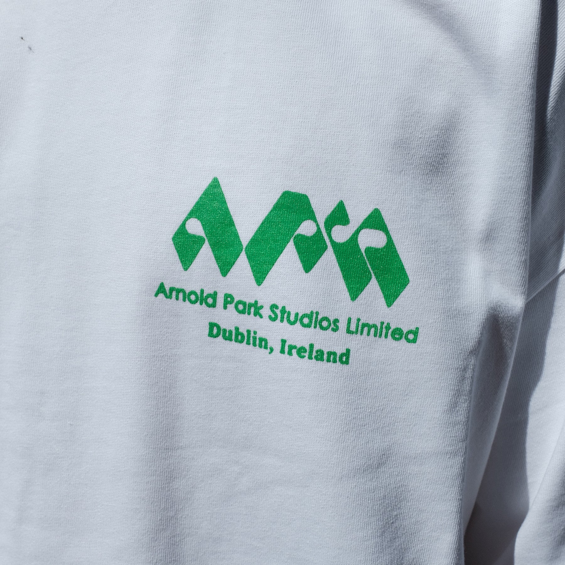 ARNOLD PARK STUDIOS / COMPUTER MARKETING LOGO SHORT SLEEVE 1 WHITE