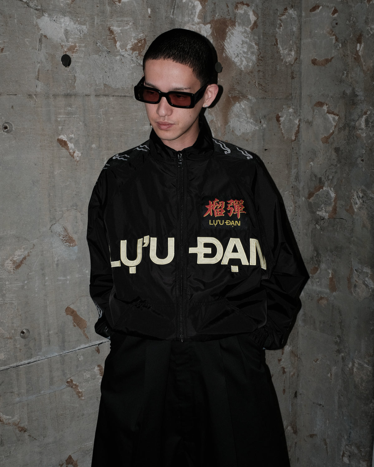 LU'U DAN / WINDBREAKER L-D BLACK OFF-YOLK