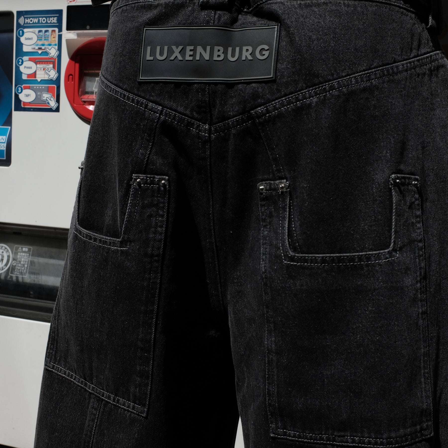 LUXENBURG / CASTLE JEAN SHORT WASHED BLACK