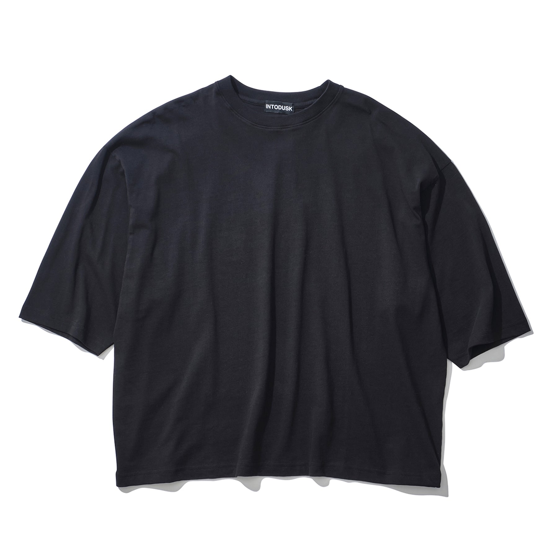 INTODUSK / OVERSIZED SS T BLACK