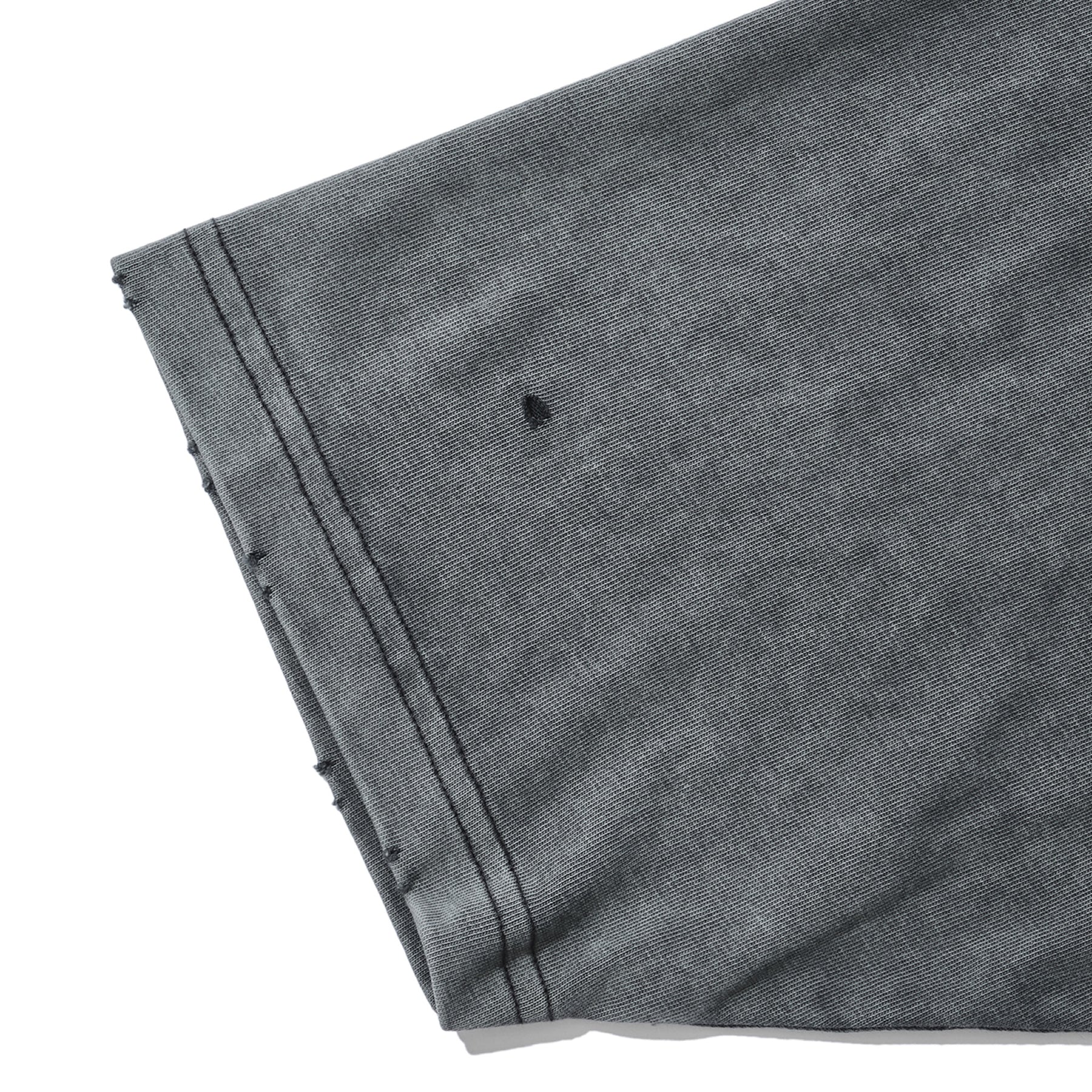 INTODUSK / OVERSIZED DAMAGE SS T WASHED BLACK ORGANIC