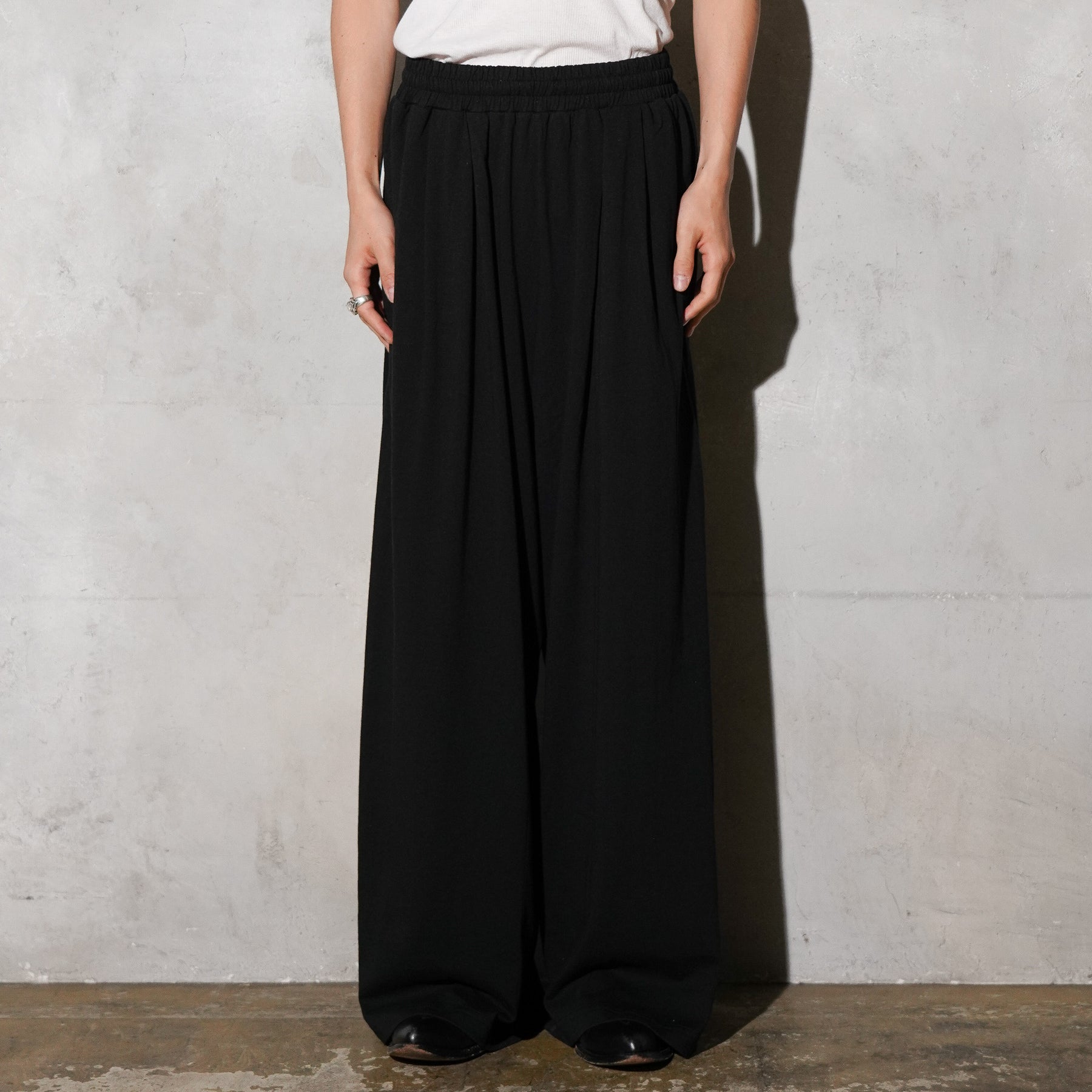 THE MAGUEY / PLEATED PANTS WASHED BLACK
