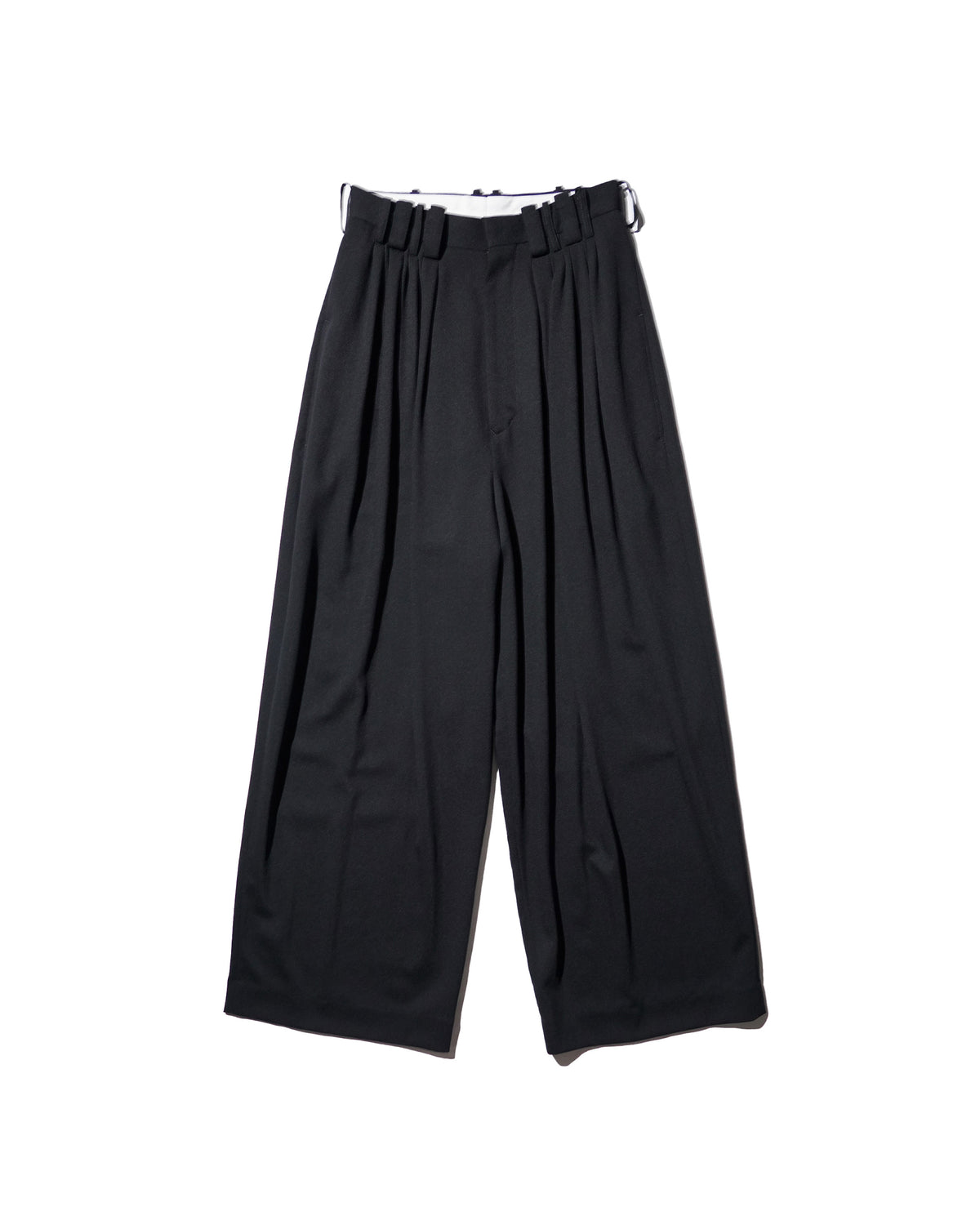 <span style="color: #f50b0b;">Last One</span> SOSHIOTSUKI / EIGHT TUCK HIGH WEST TROUSERS BLACK