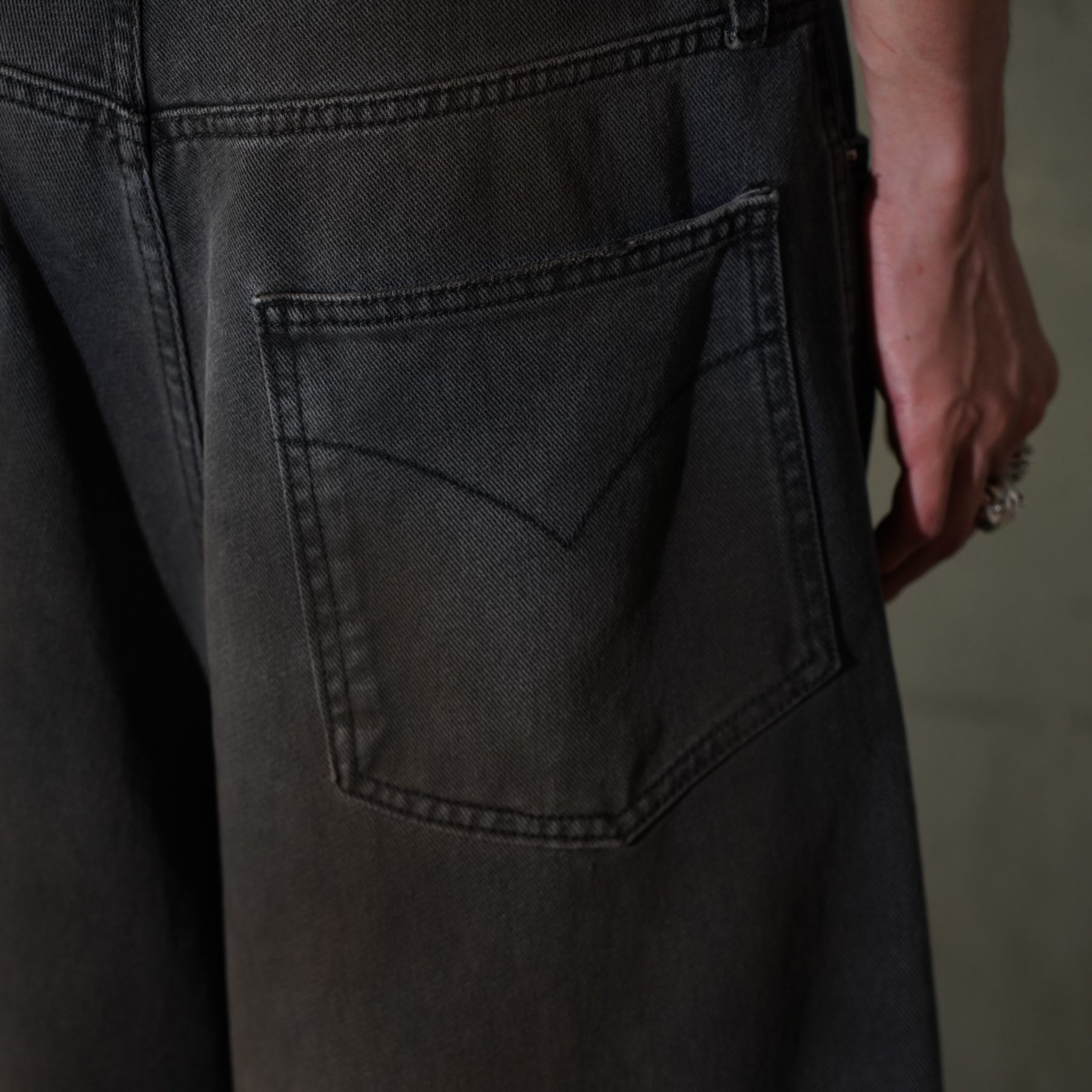 LU'U DAN / DUMPSTER DENIM JEANS DIRTY OUTCAST GREY