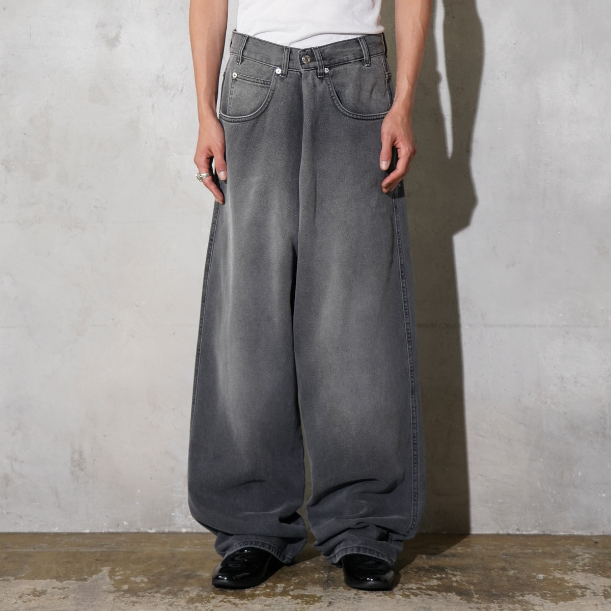 LU'U DAN / KRISS KROSS JEANS OUTCAST GREY