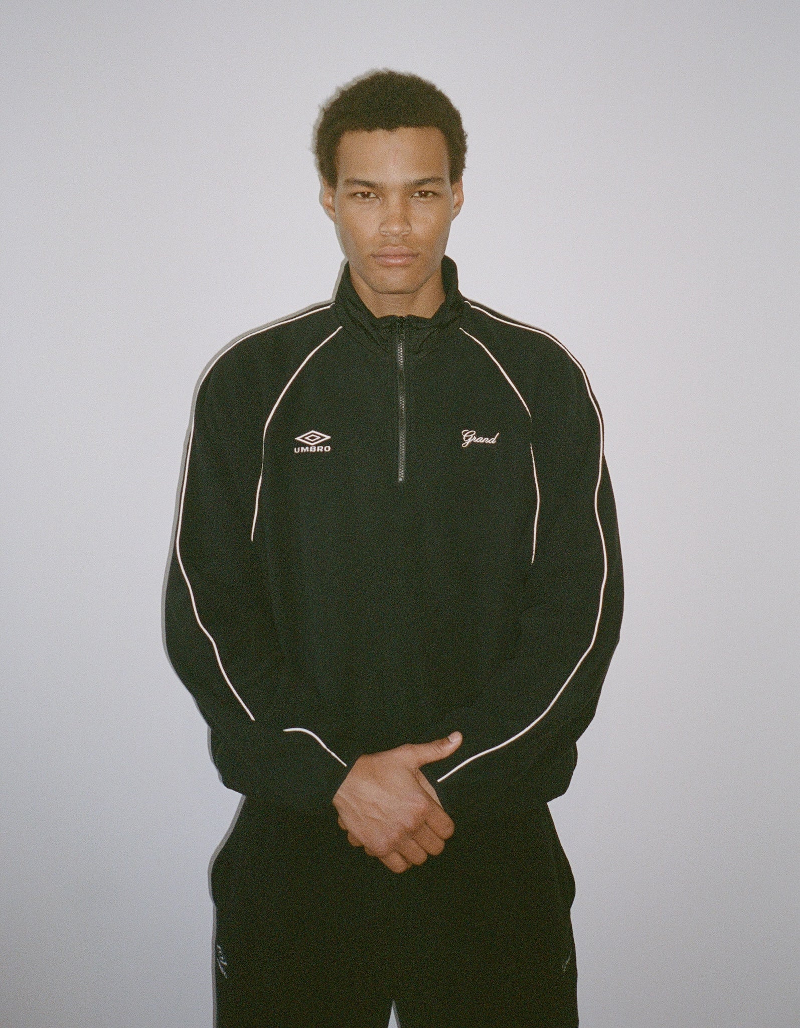 <span style="color: #f50b0b;">Last One</span> Grand Collection × UMBRO / MICRO FLEECE QUARTER ZIP BLACK