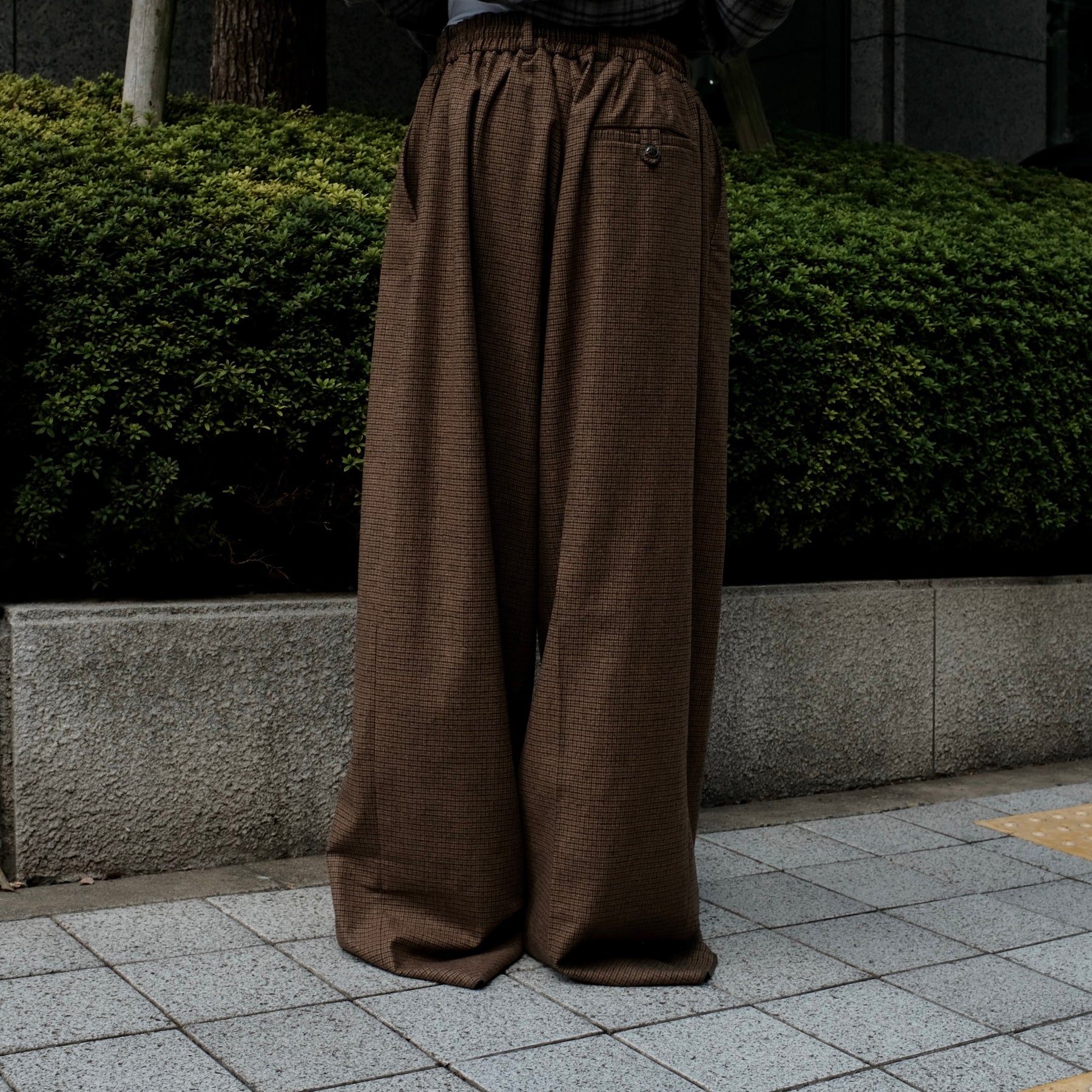 Martine Rose / EXTREME WIDE LEG TAILORED TROUSER BROWN