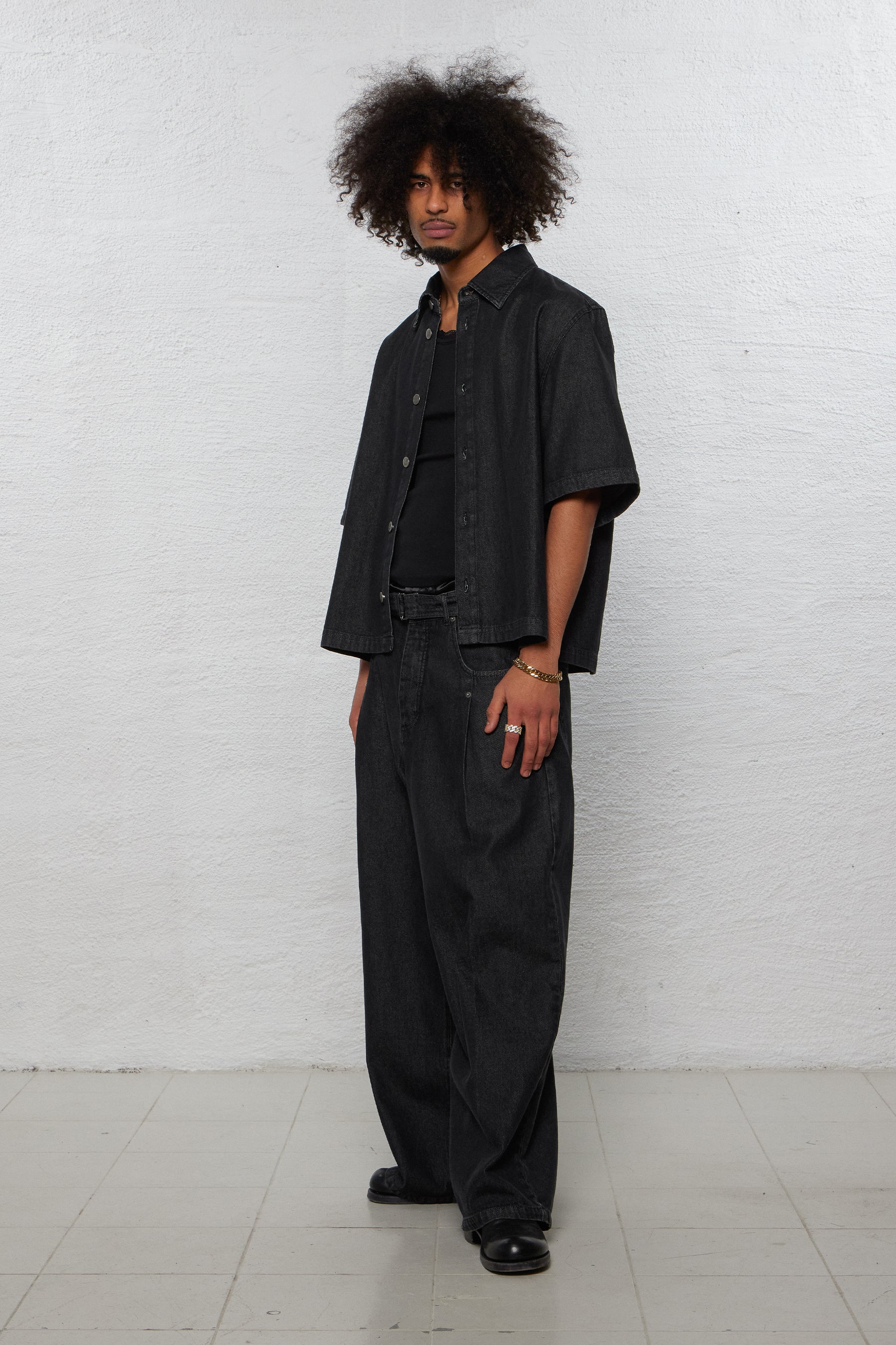 1313 SELAH / ANI DENIM SHIRT SHORTSLEEVED WASHED BLACK